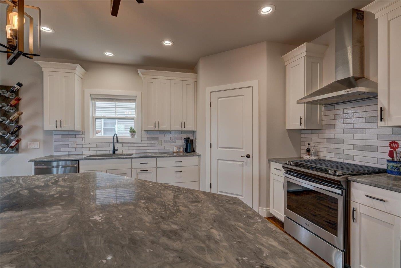 8947 Ancient Oak Lane