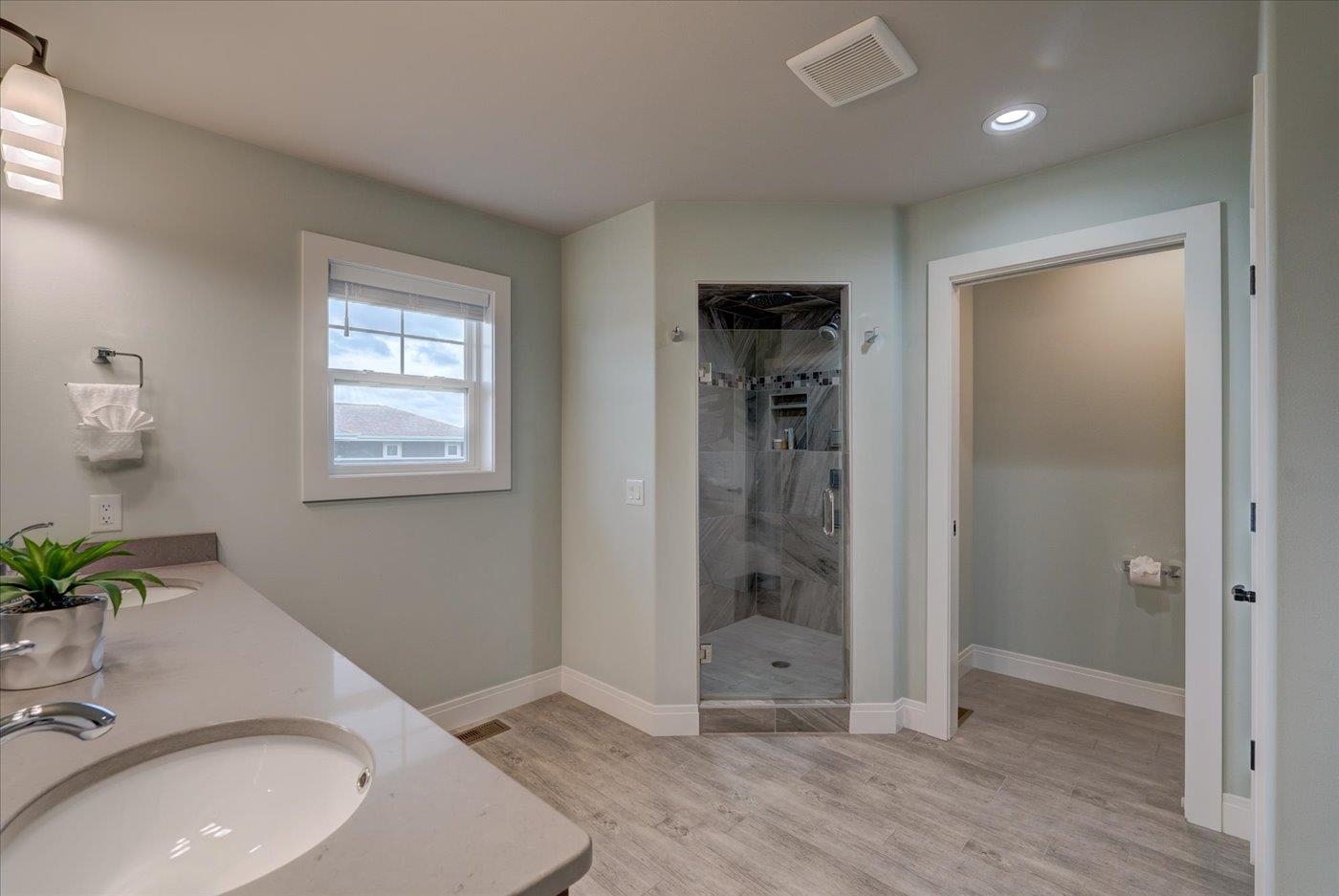 8947 Ancient Oak Lane