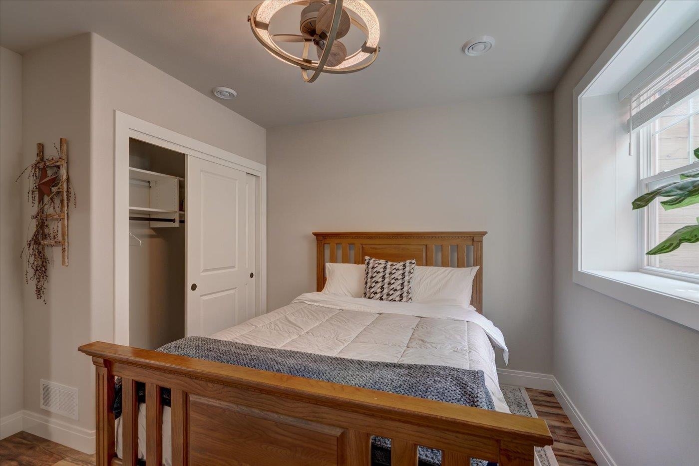 8947 Ancient Oak Lane