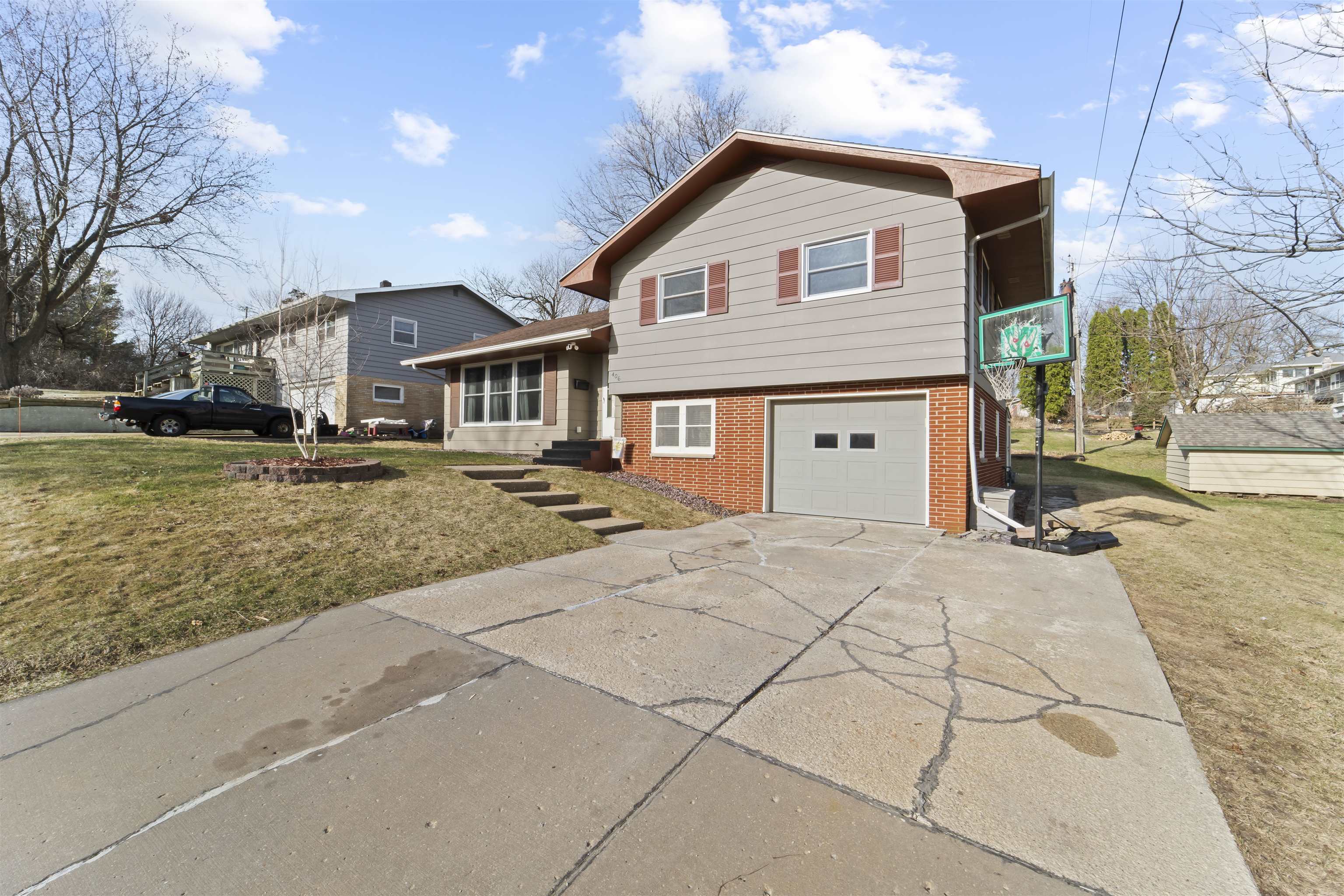 406 Vern Court