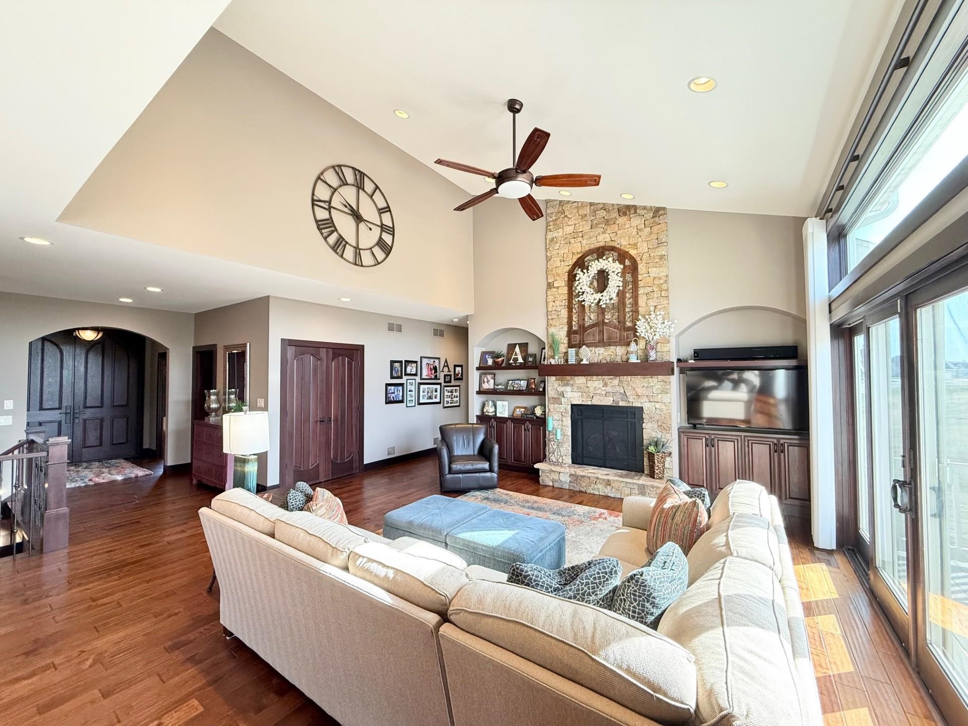 6712 Florance Ruth Lane