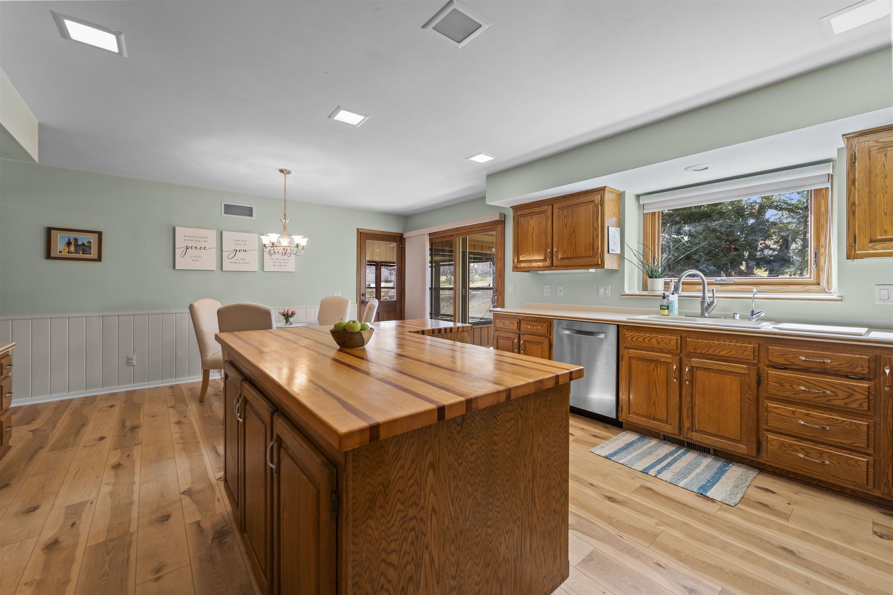 7737 Ox Trail Way