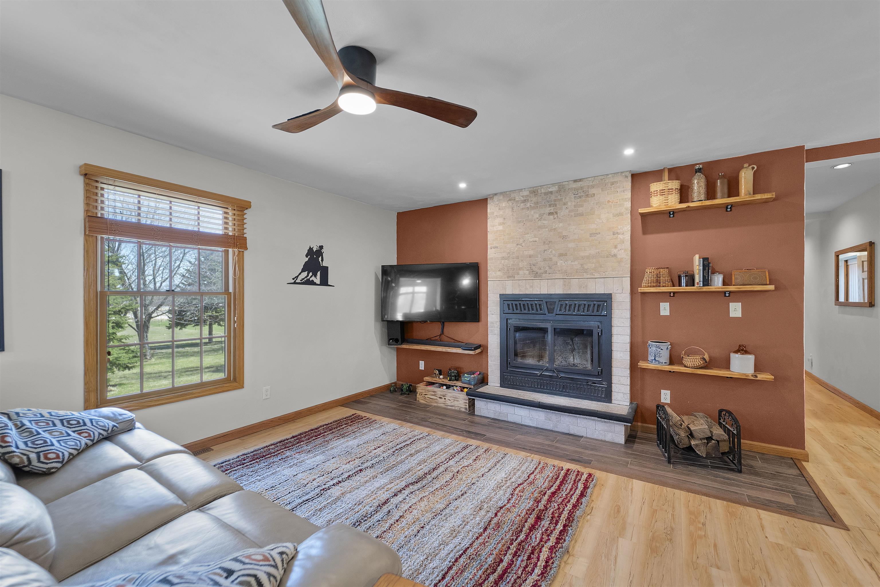 142 County Road N