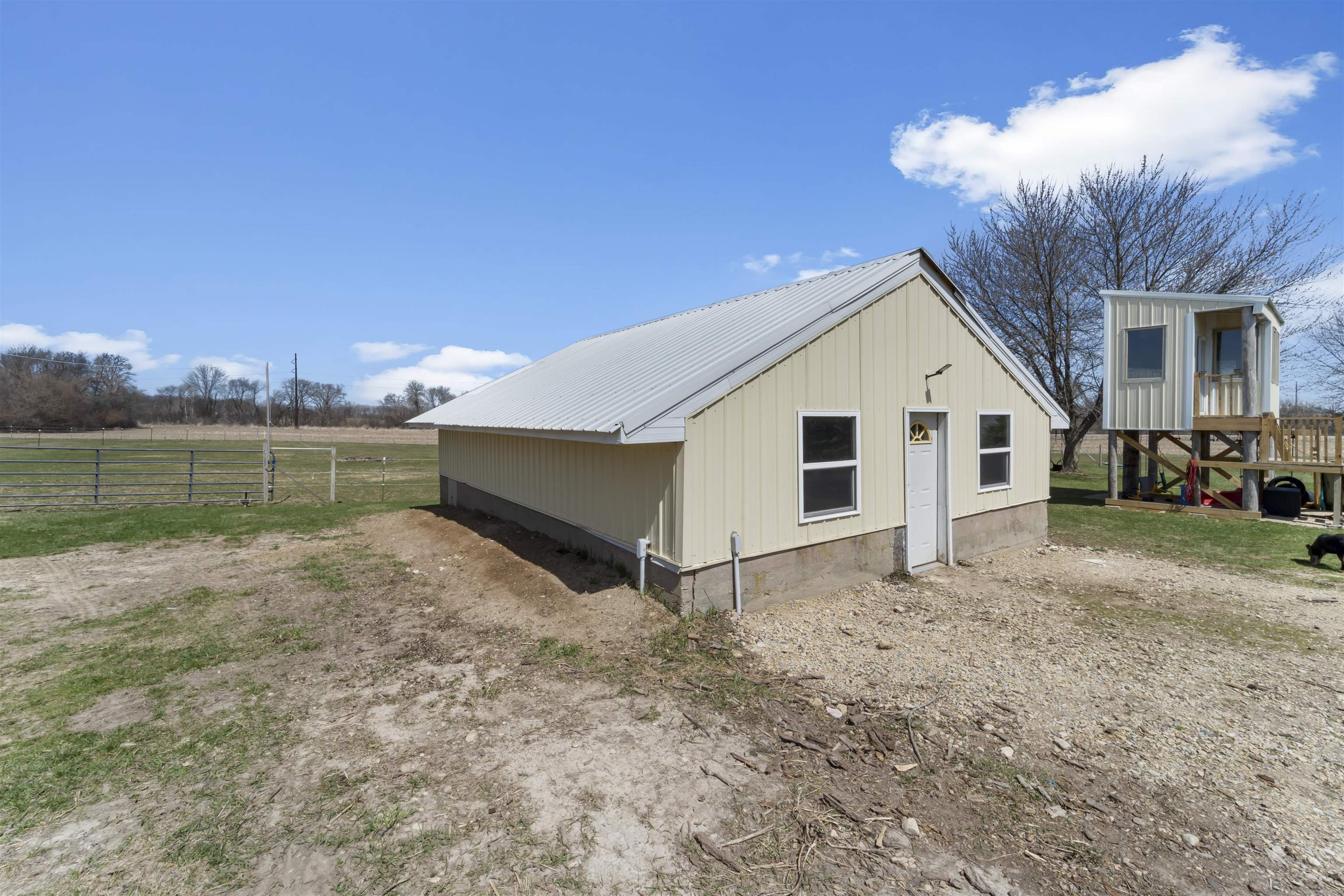 142 County Road N