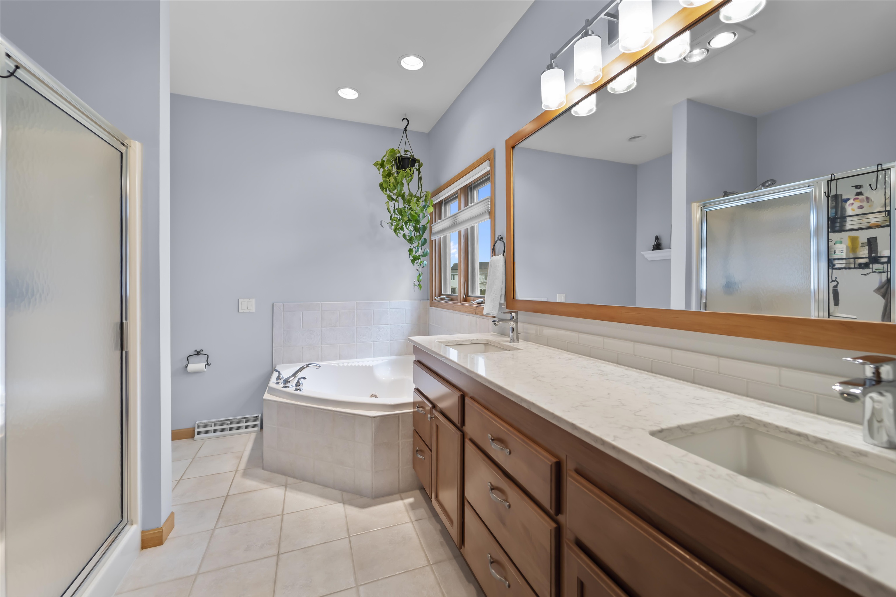 432 Azurene Lane