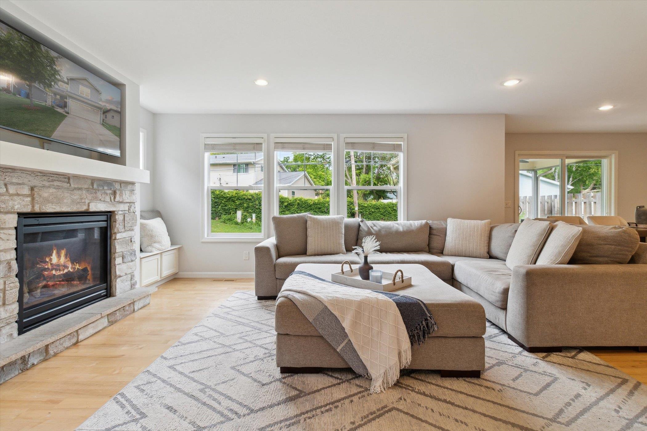 2422 Amherst Road