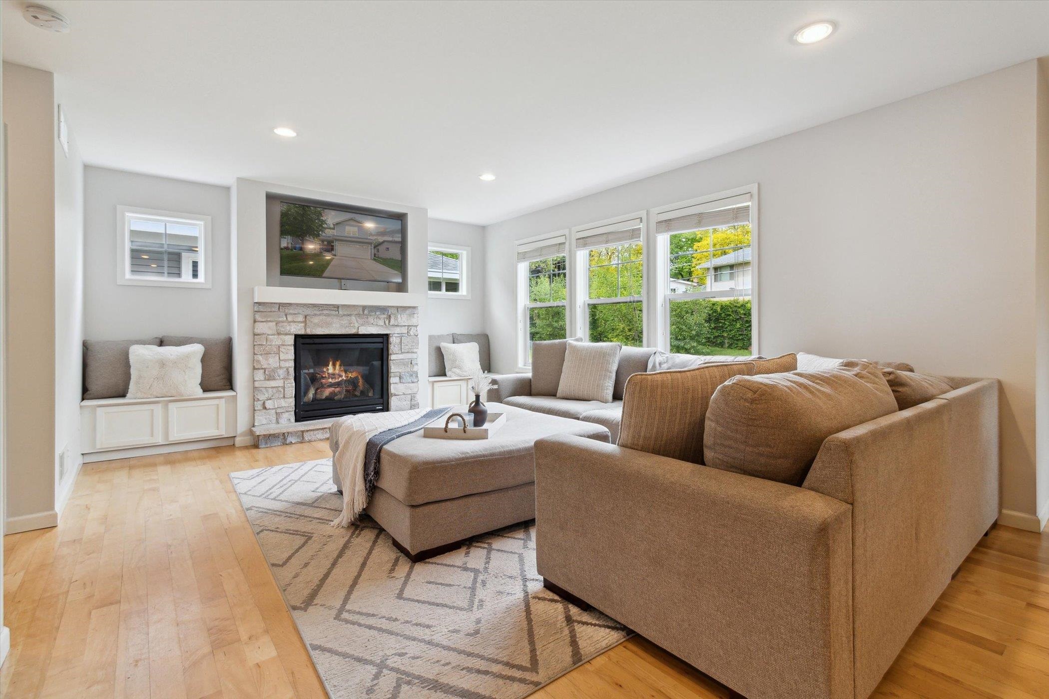 2422 Amherst Road