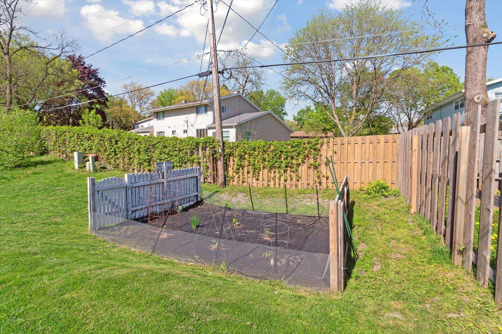 2422 Amherst Road