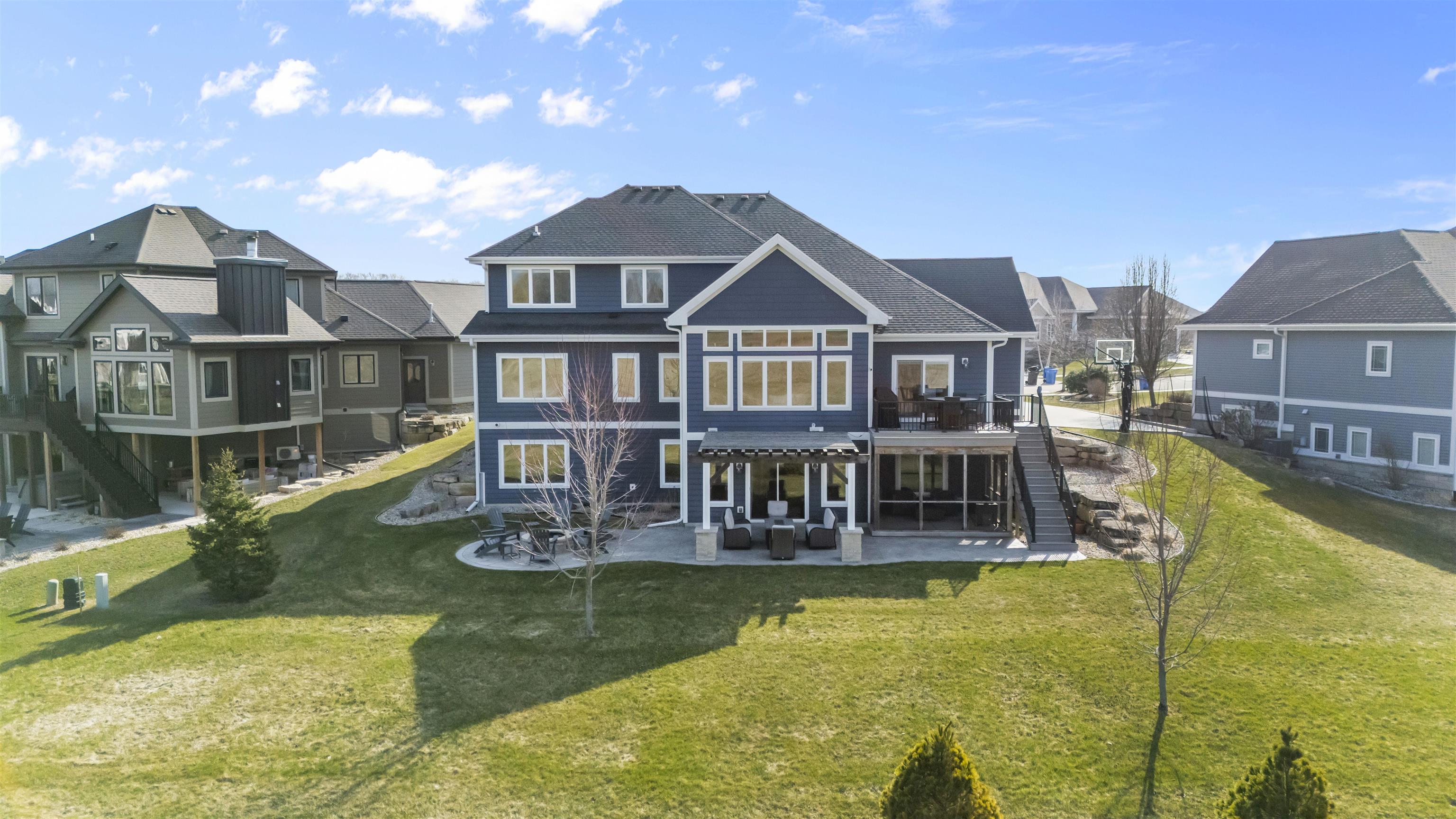 1115 Guinness Street