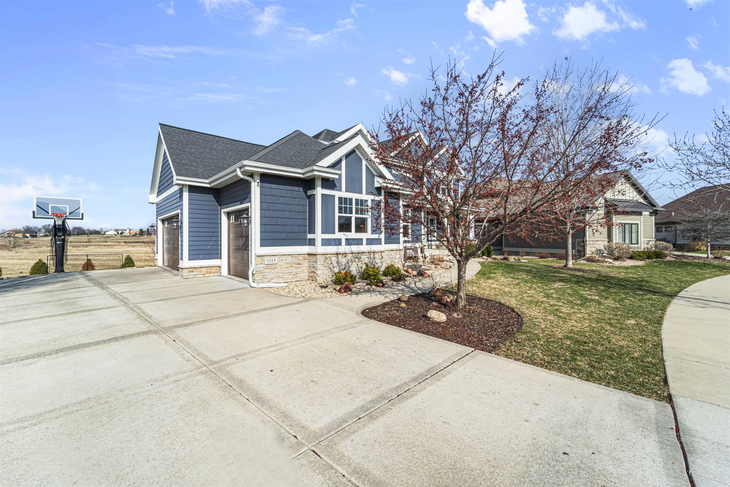 1115 Guinness Street