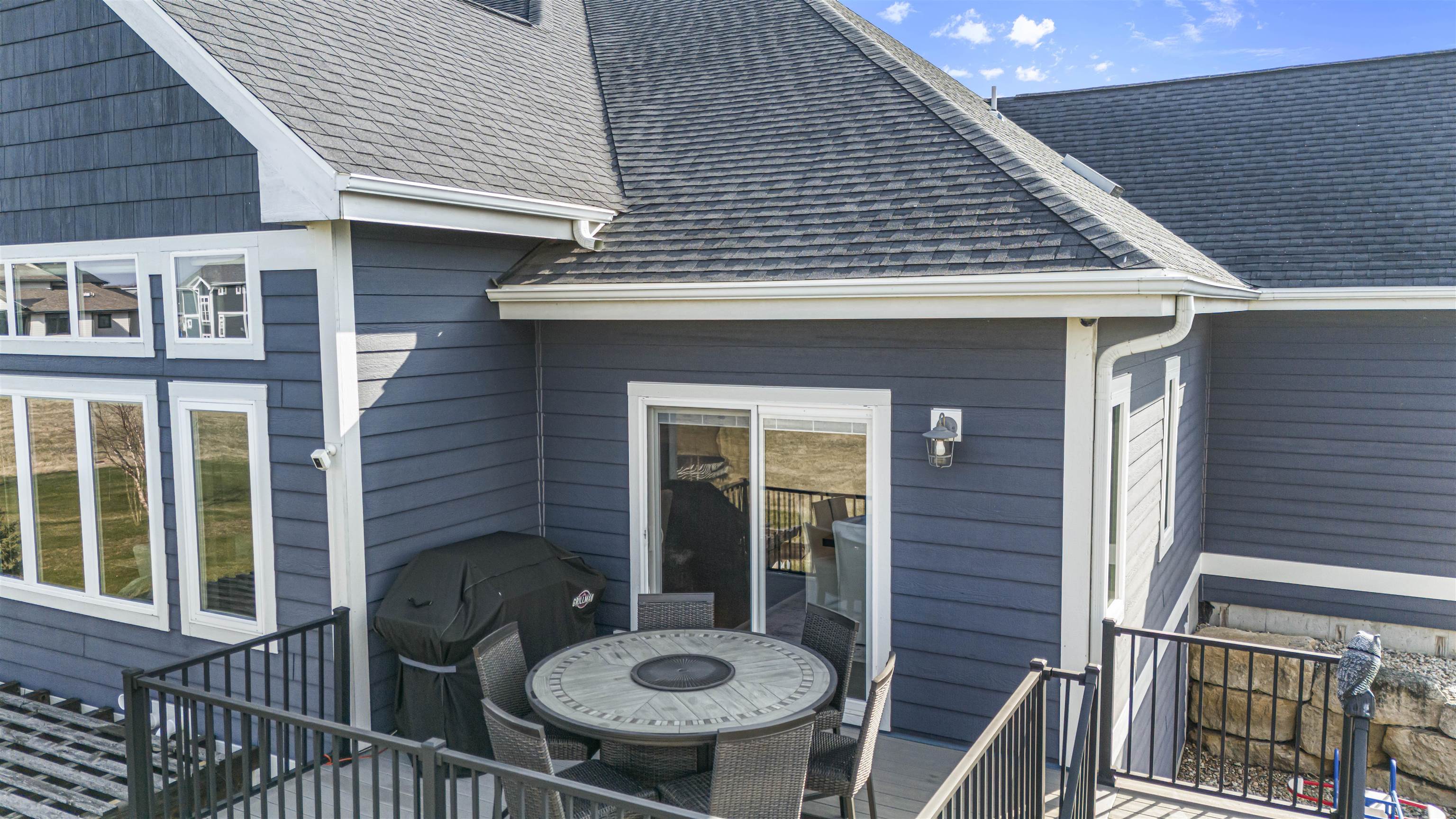 1115 Guinness Street