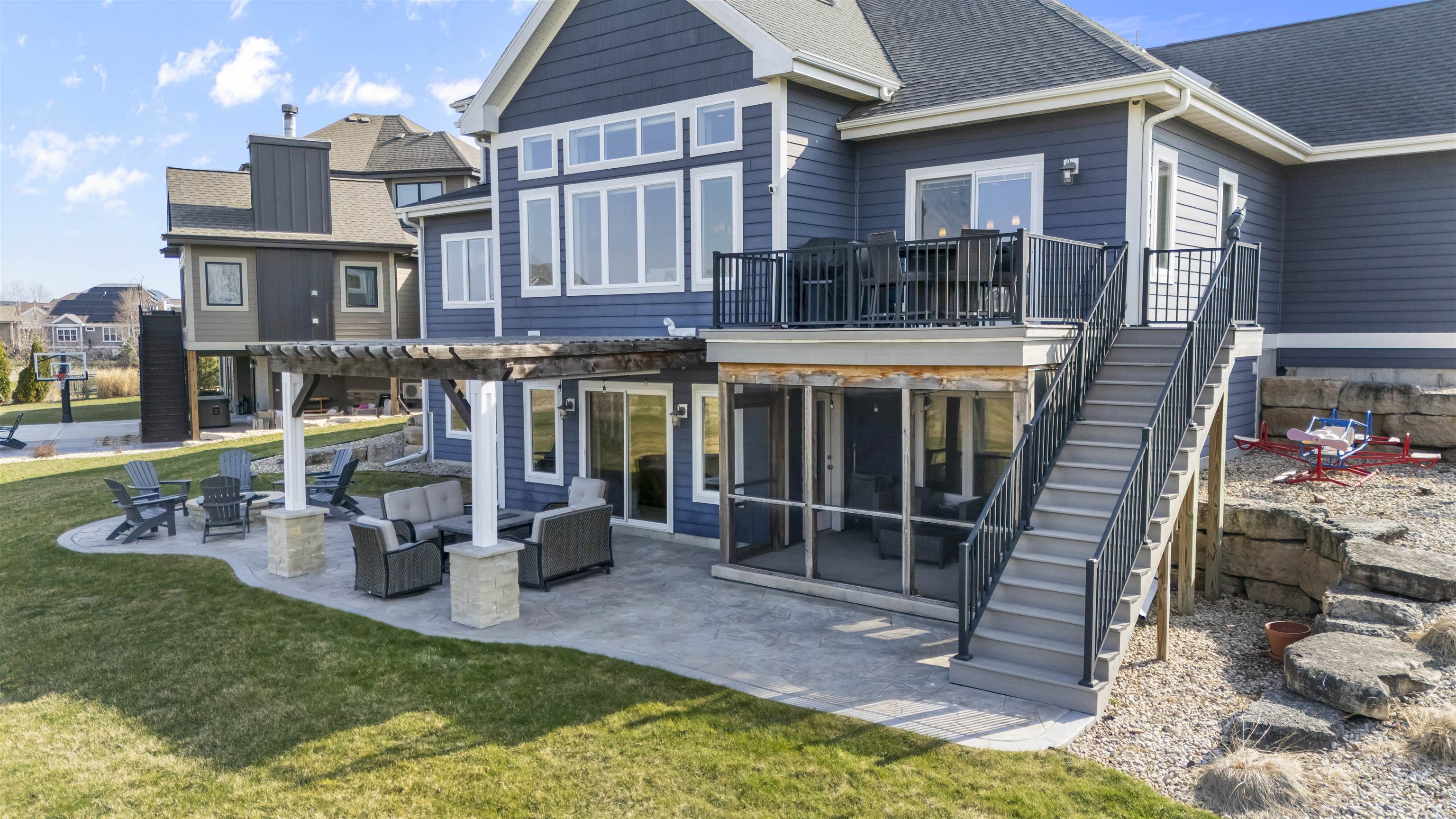 1115 Guinness Street