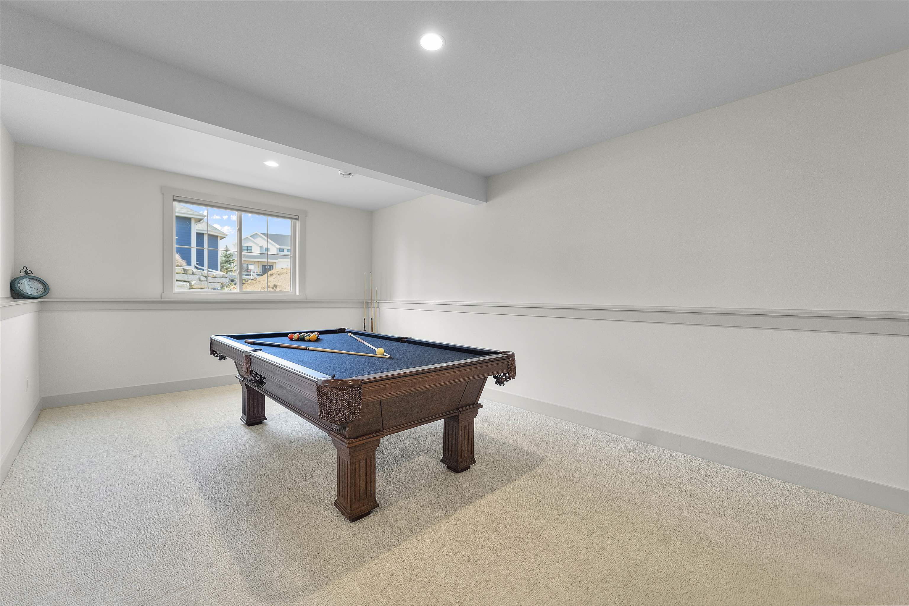 6245 Ronald Reagan Drive