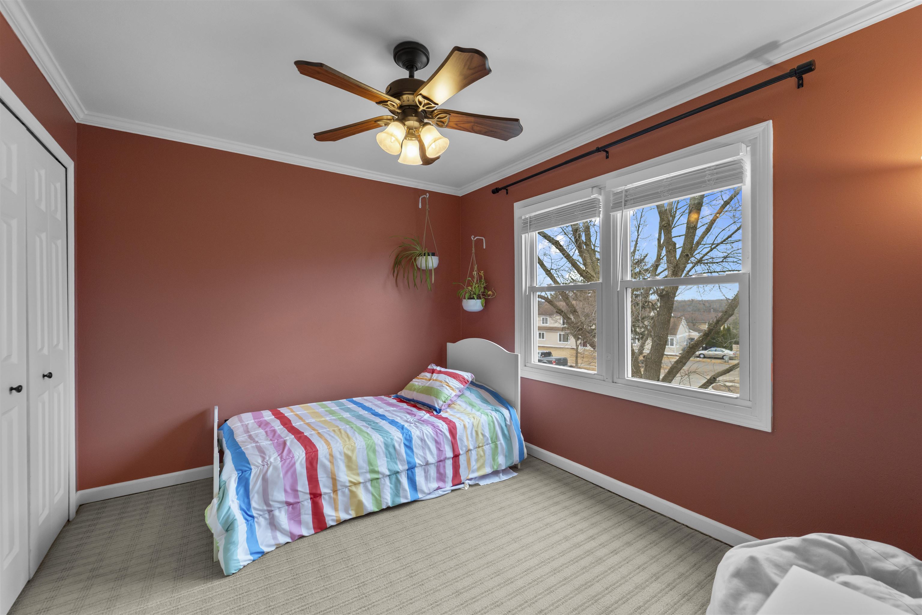 5723 Highland Way