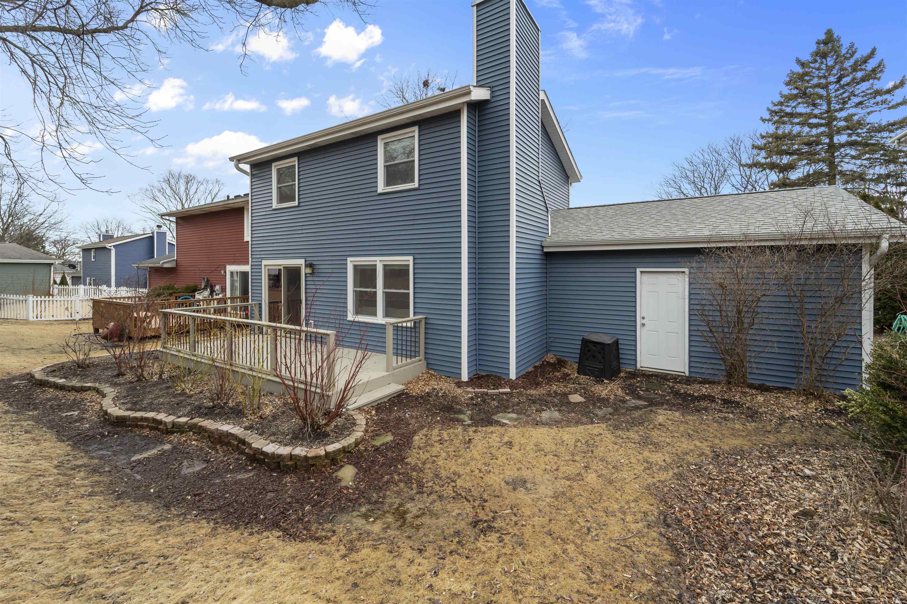5723 Highland Way