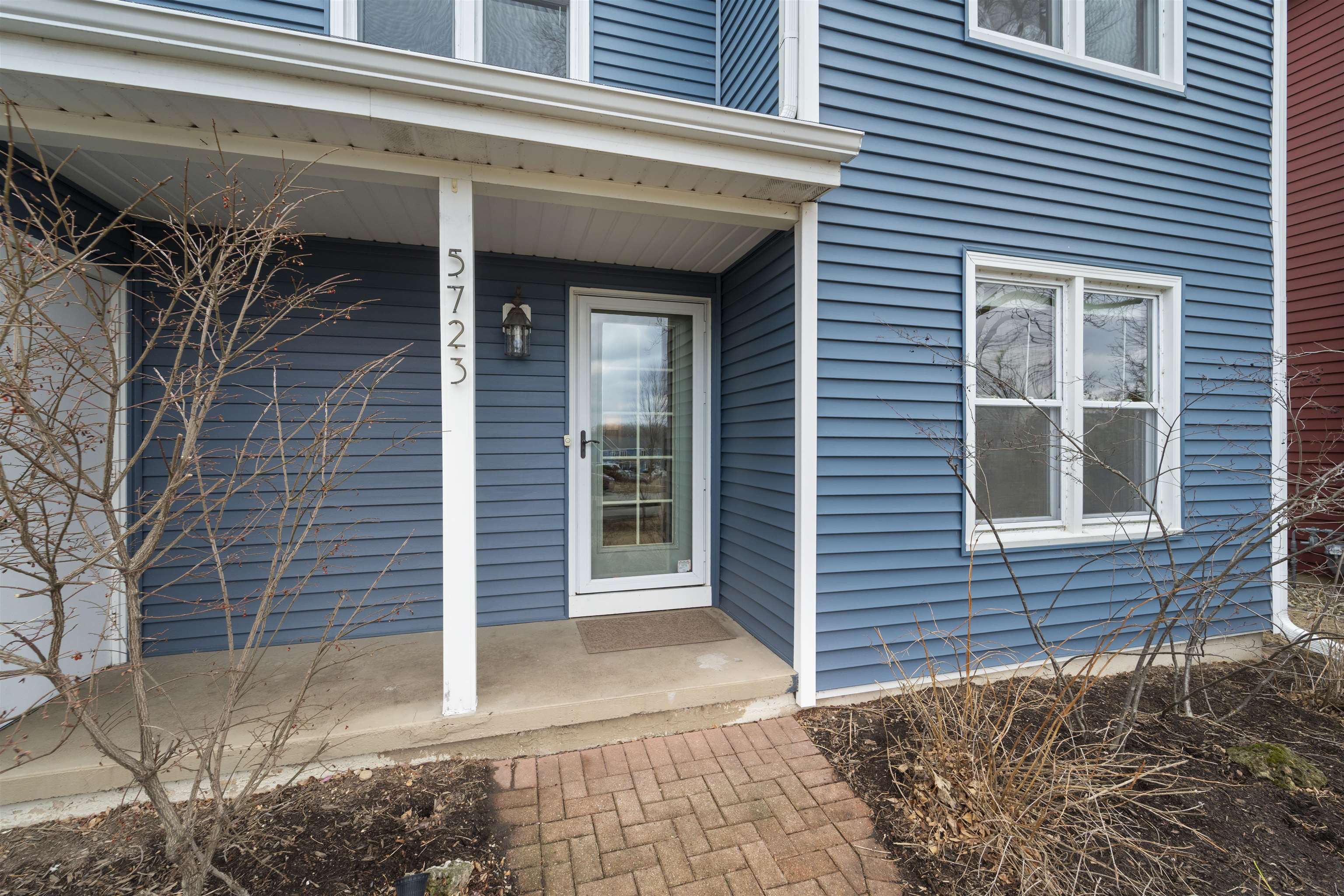 5723 Highland Way