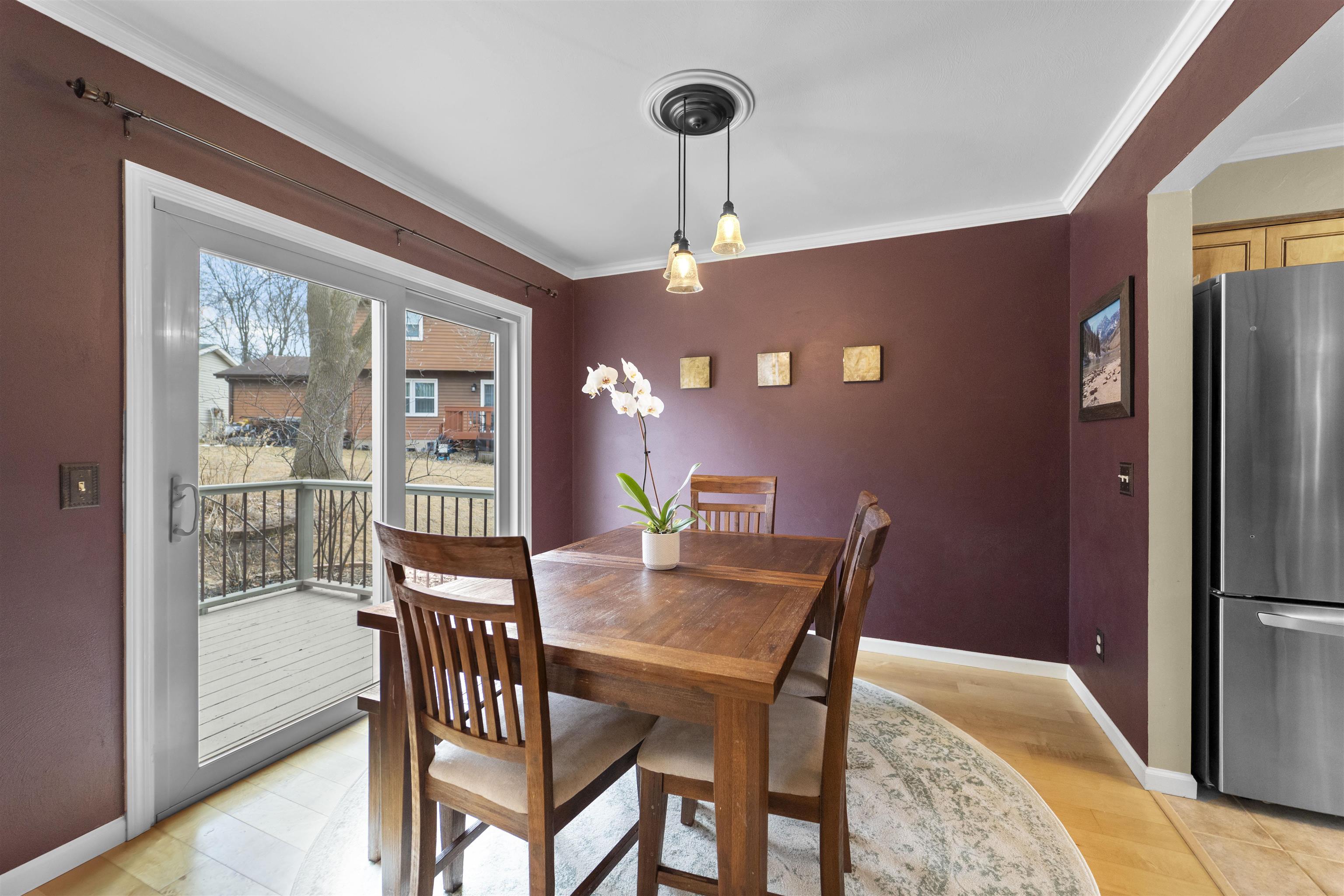 5723 Highland Way