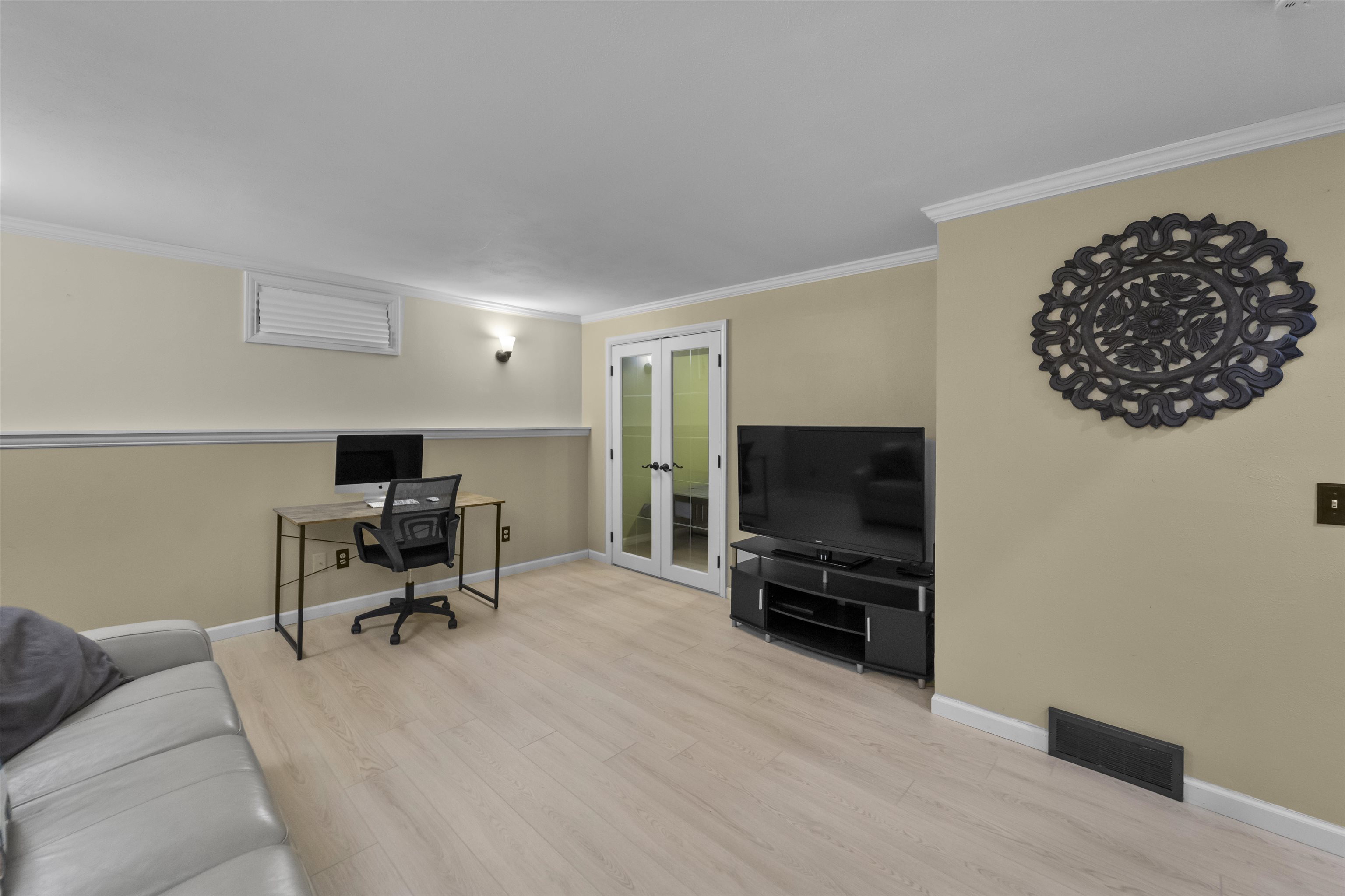 5723 Highland Way