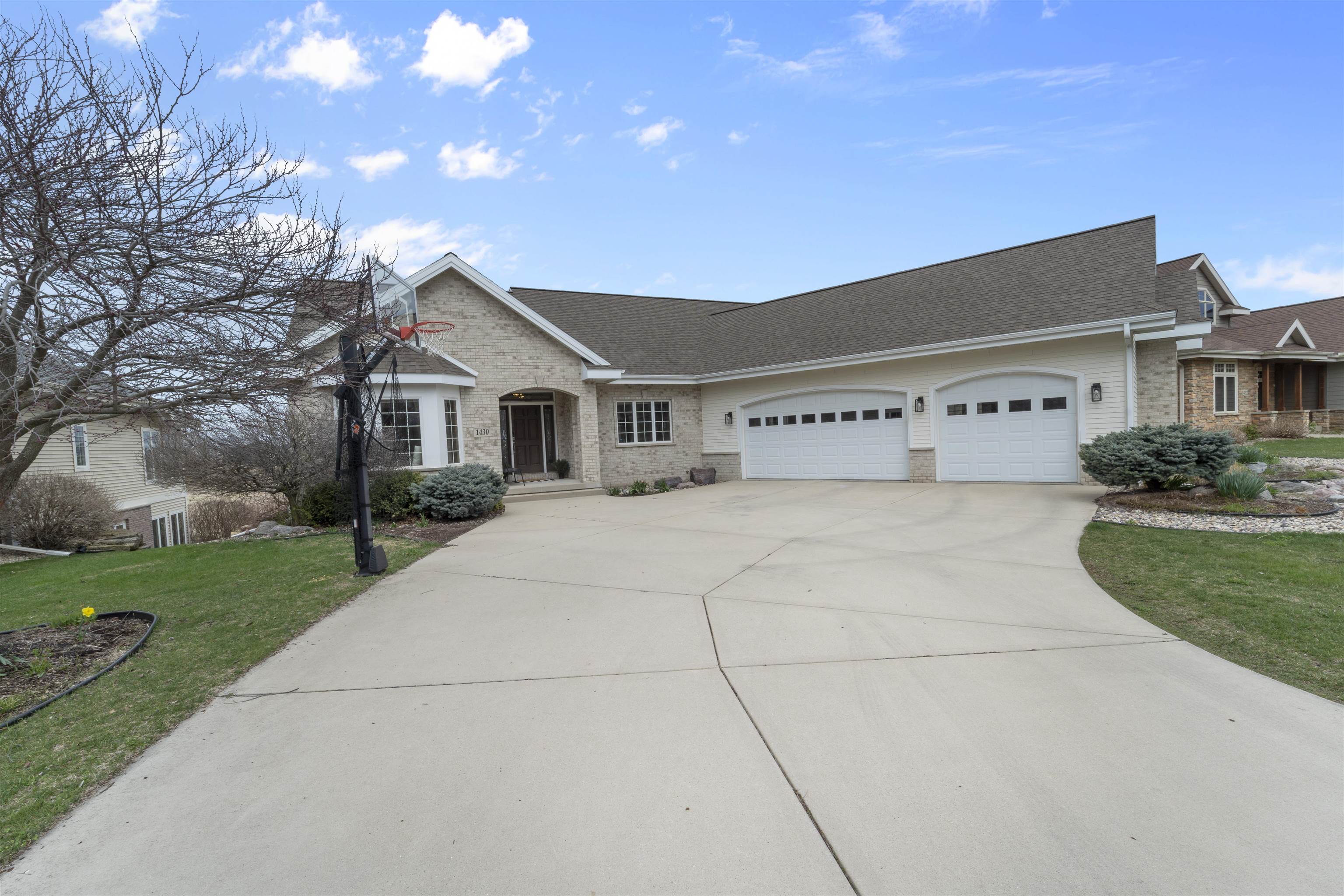 1430 Blue Ridge Trail