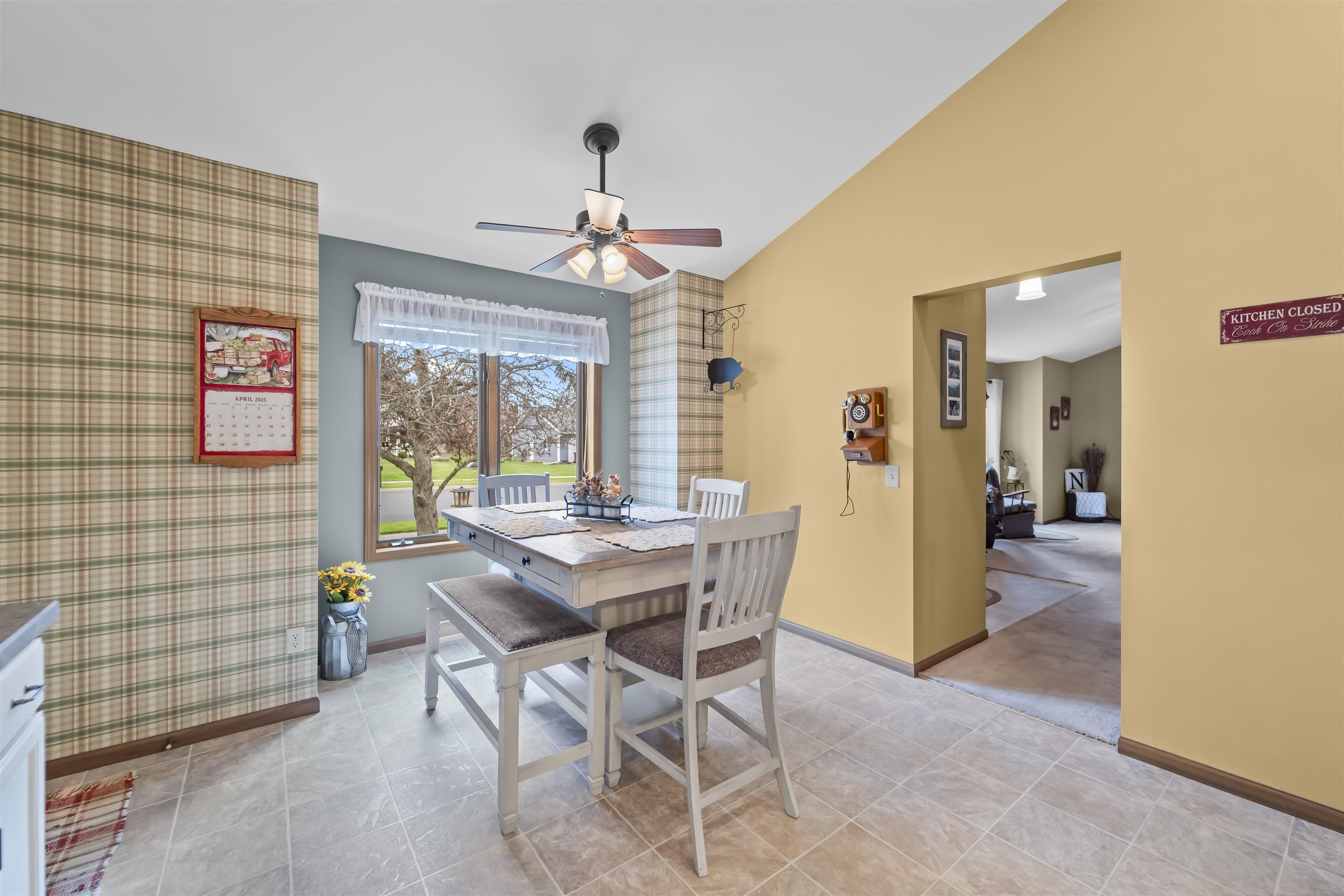 926 Foxfield Road