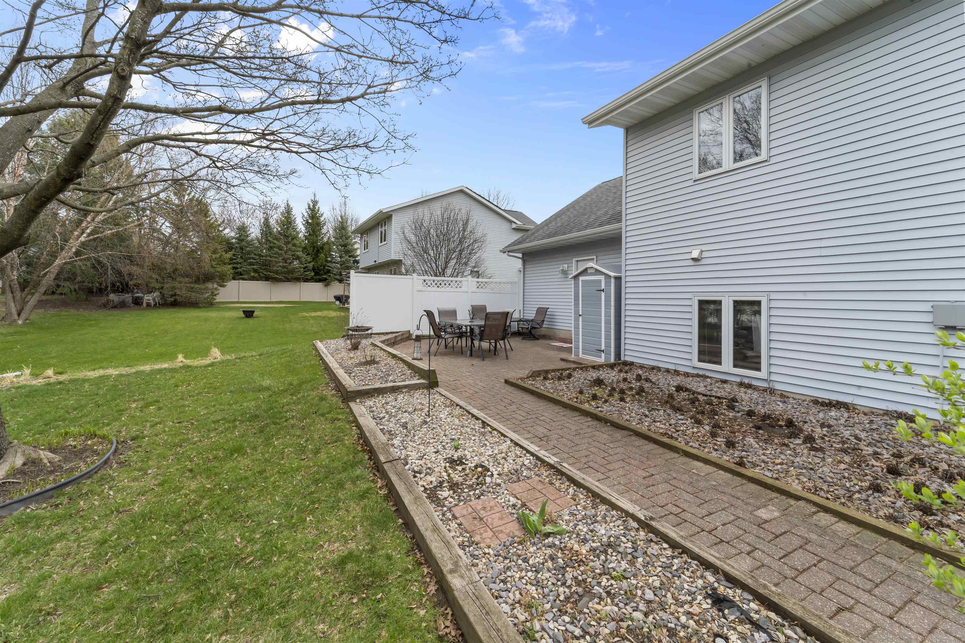 926 Foxfield Road