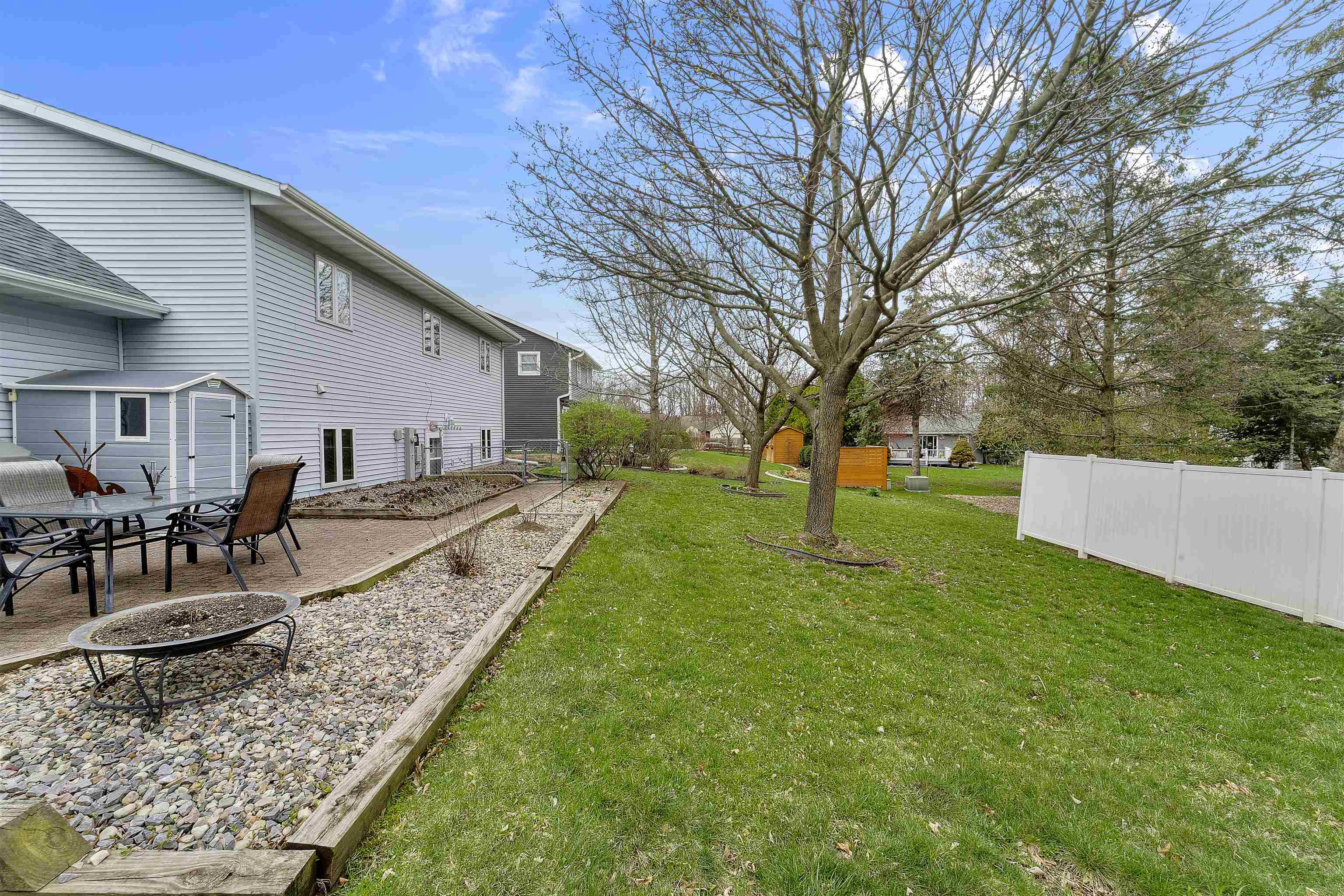 926 Foxfield Road