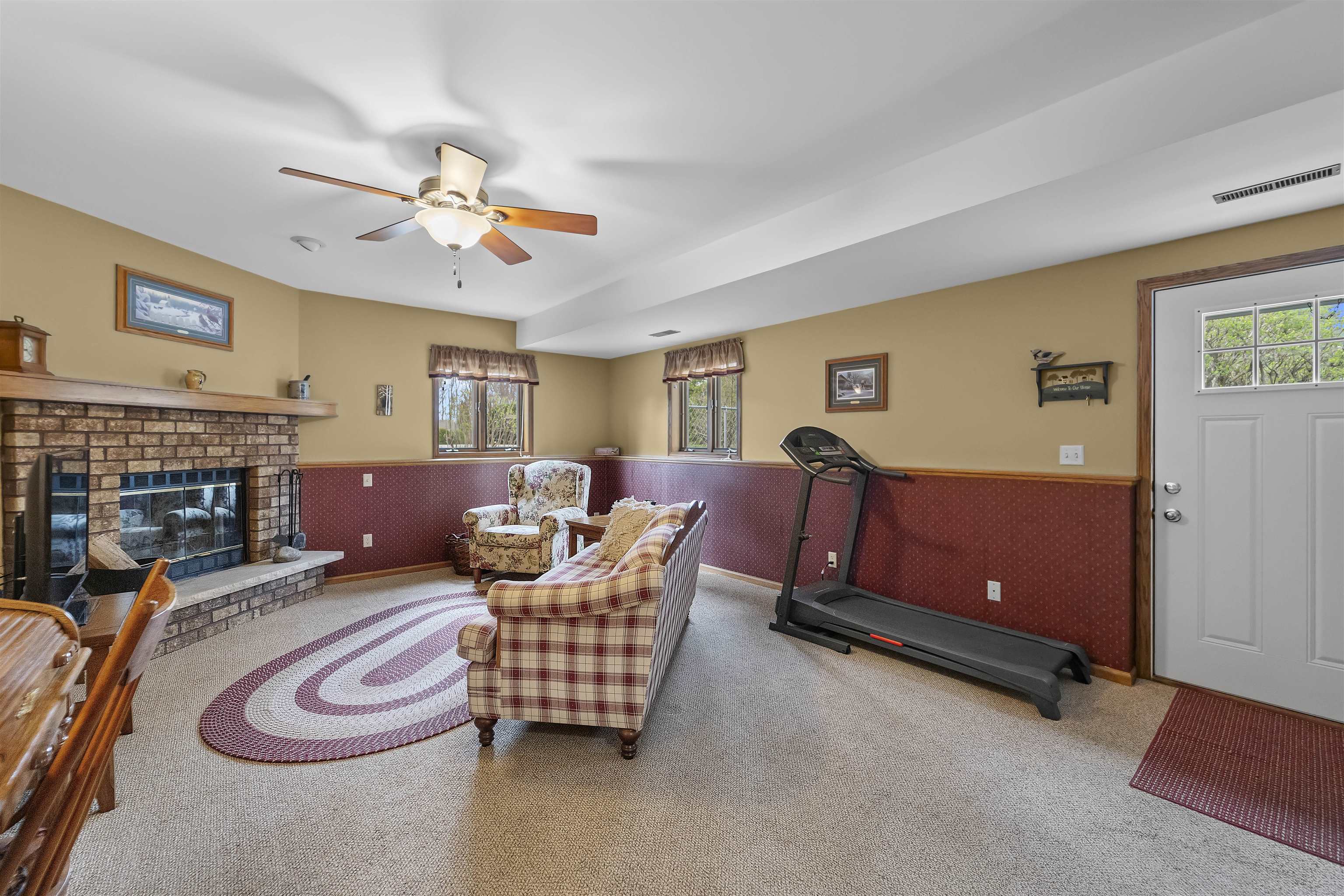 926 Foxfield Road