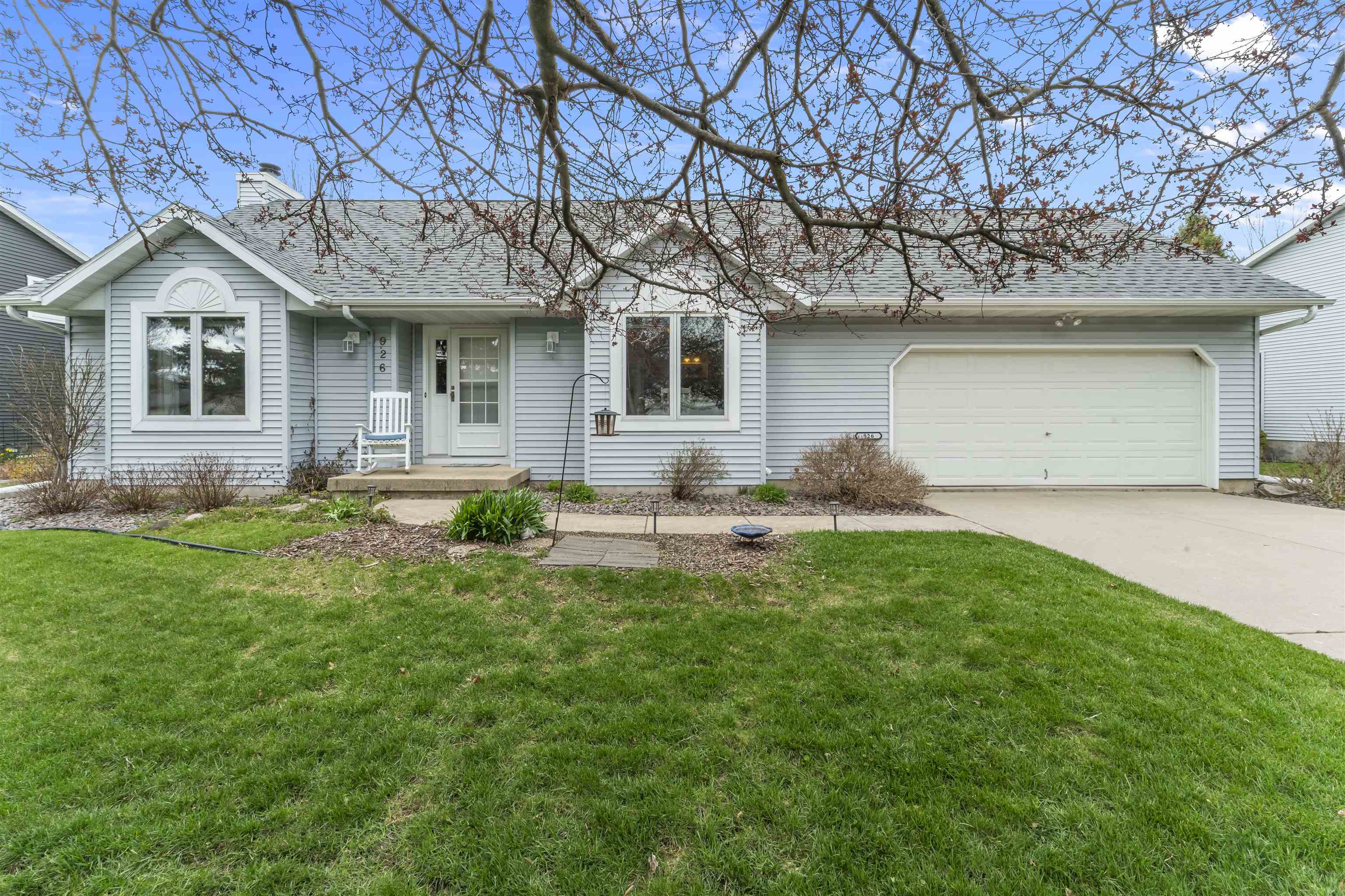 926 Foxfield Road