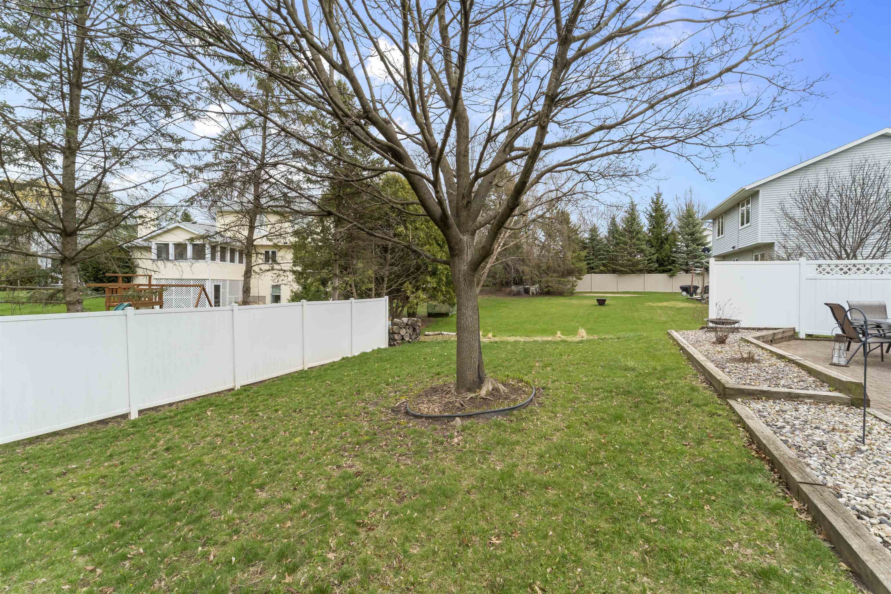 926 Foxfield Road