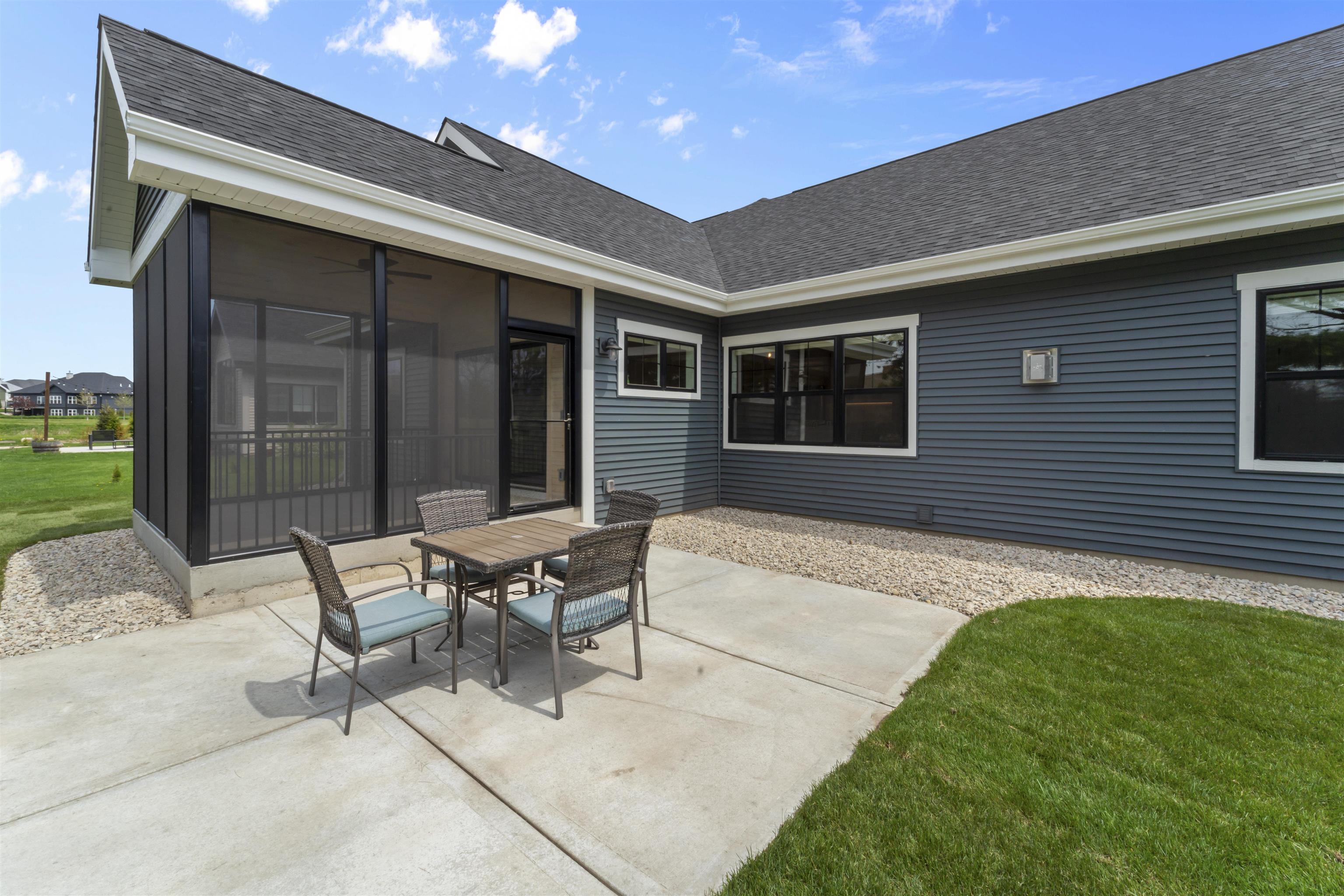 1205 Thistle Dew Lane