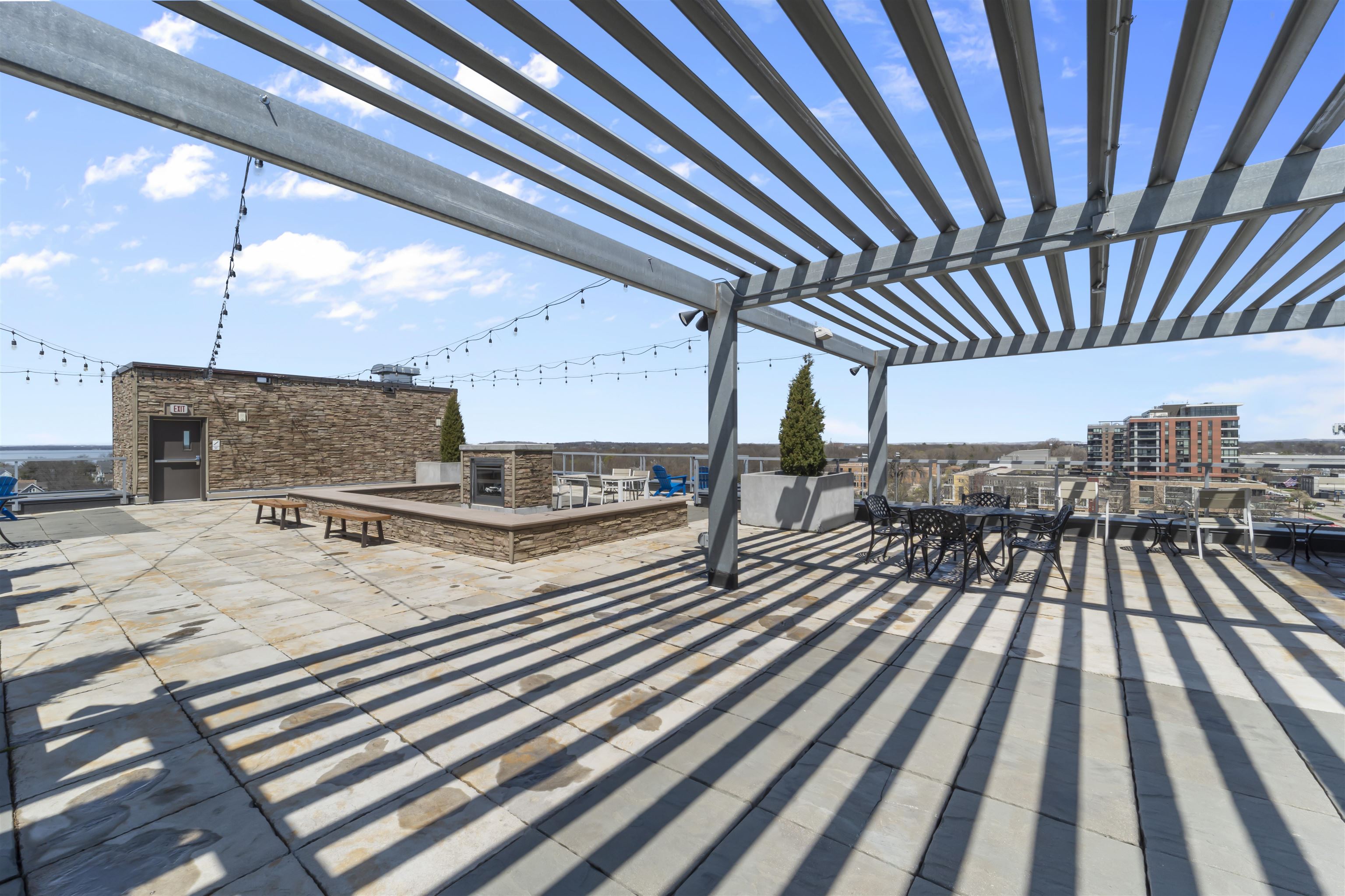 819 E Mifflin Street 310