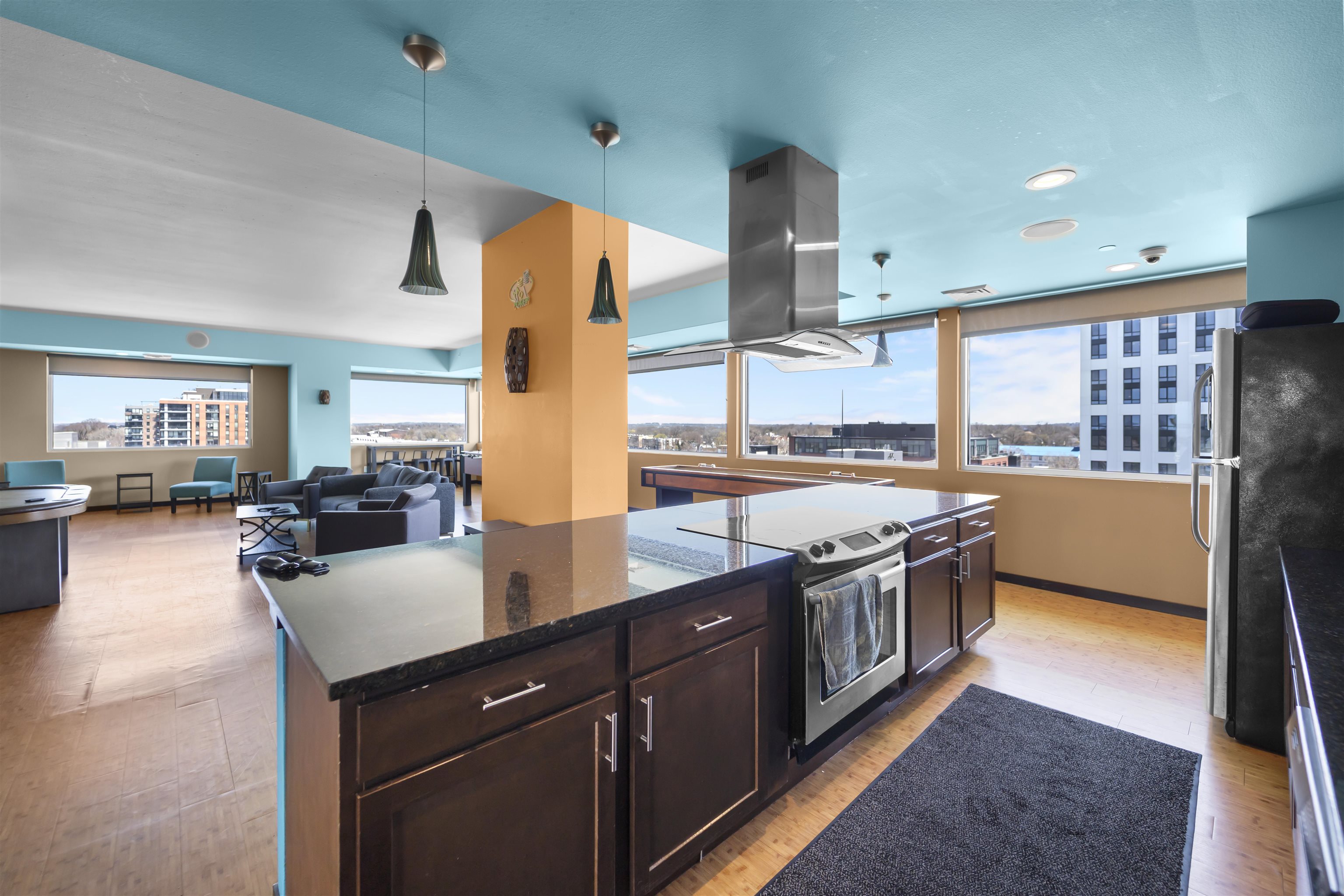 819 E Mifflin Street 310