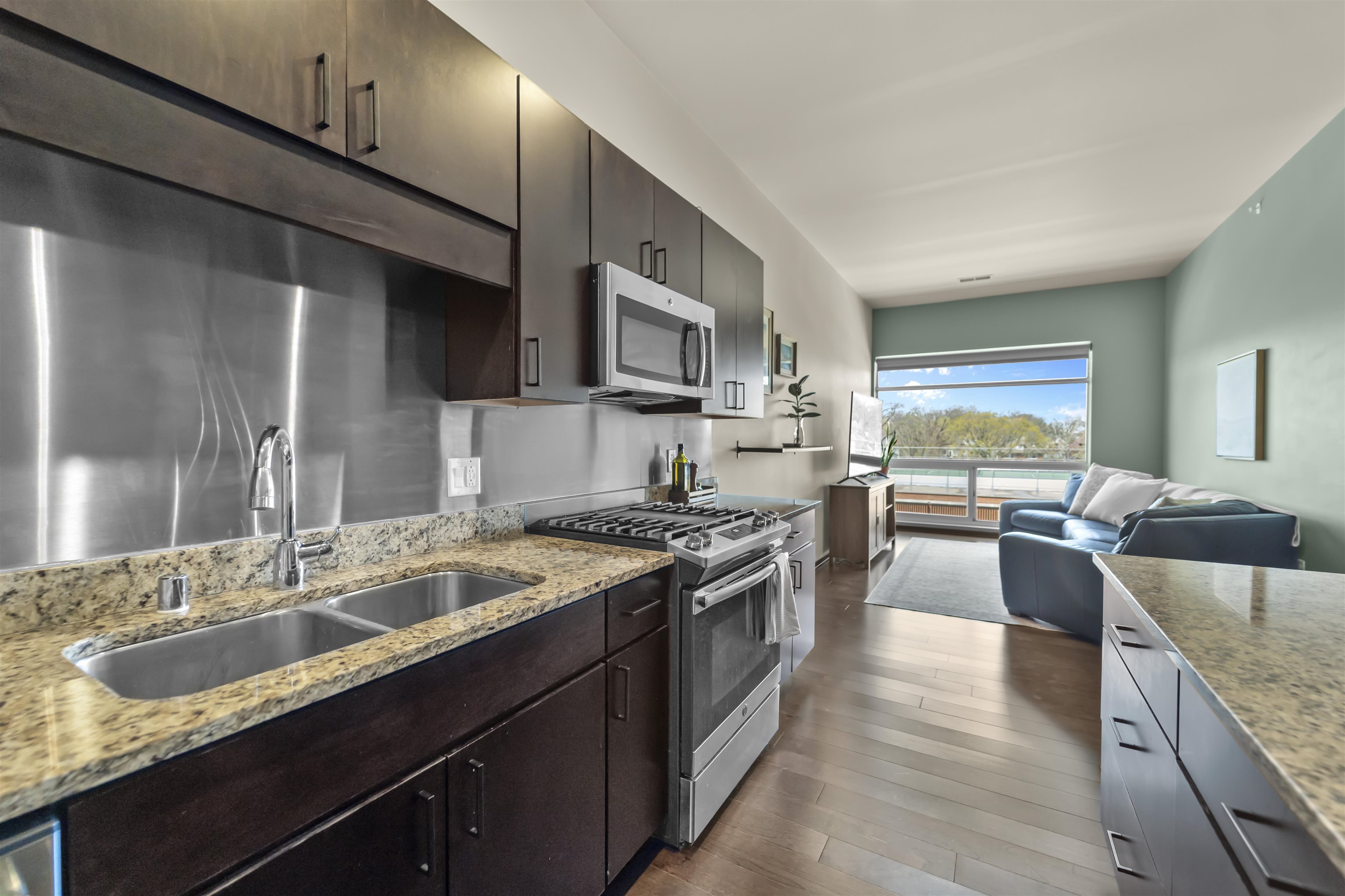 819 E Mifflin Street 310