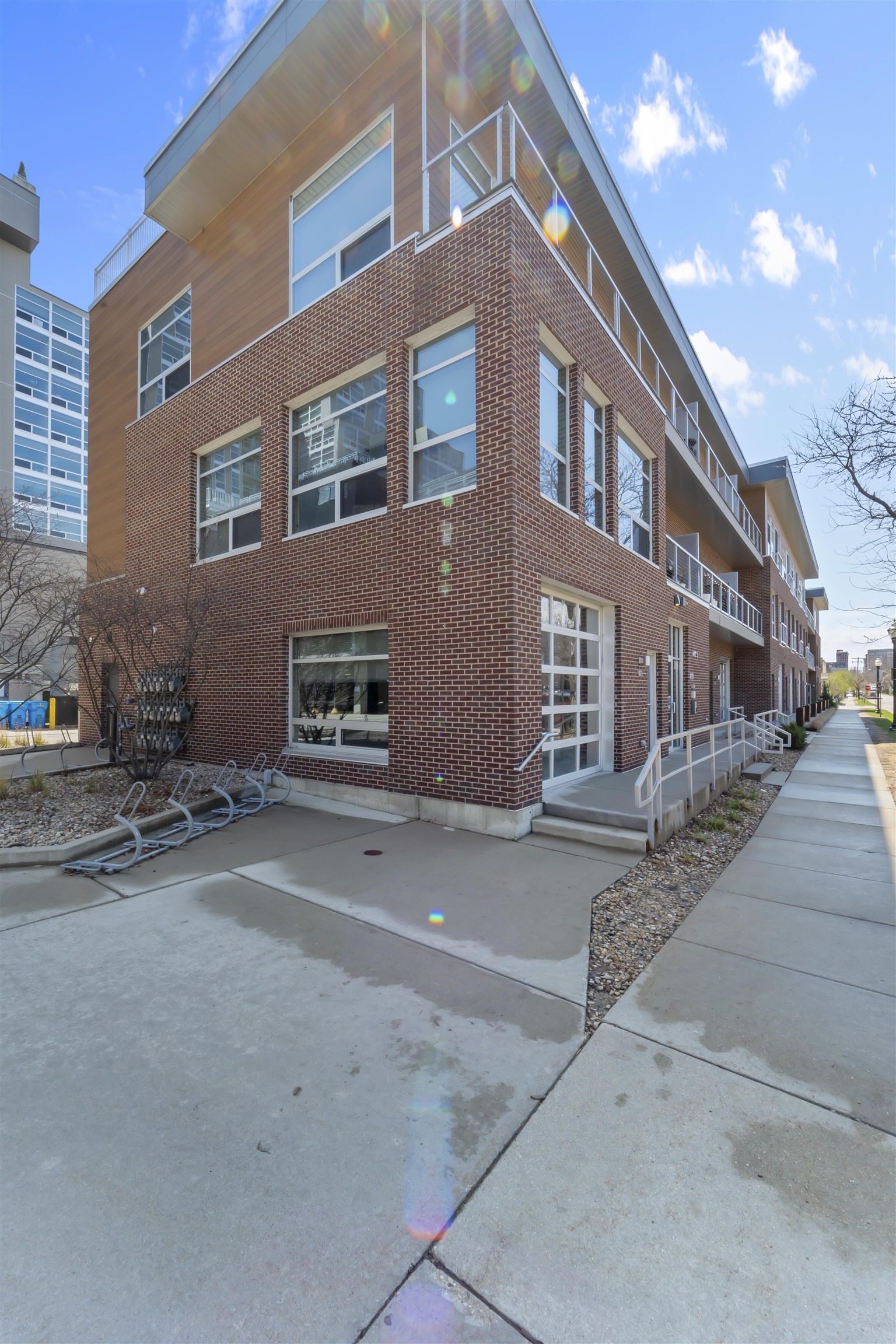 819 E Mifflin Street 310