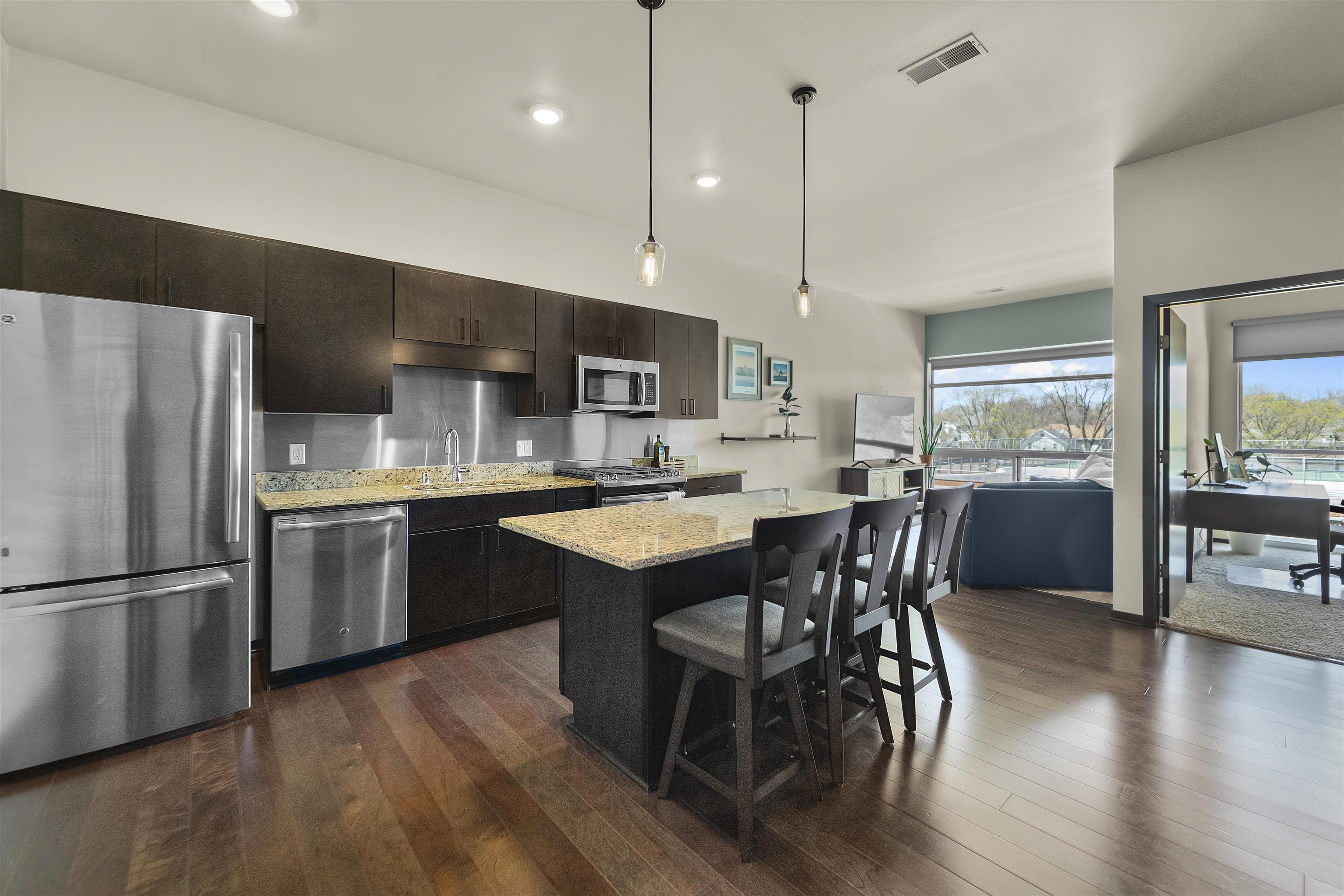 819 E Mifflin Street 310