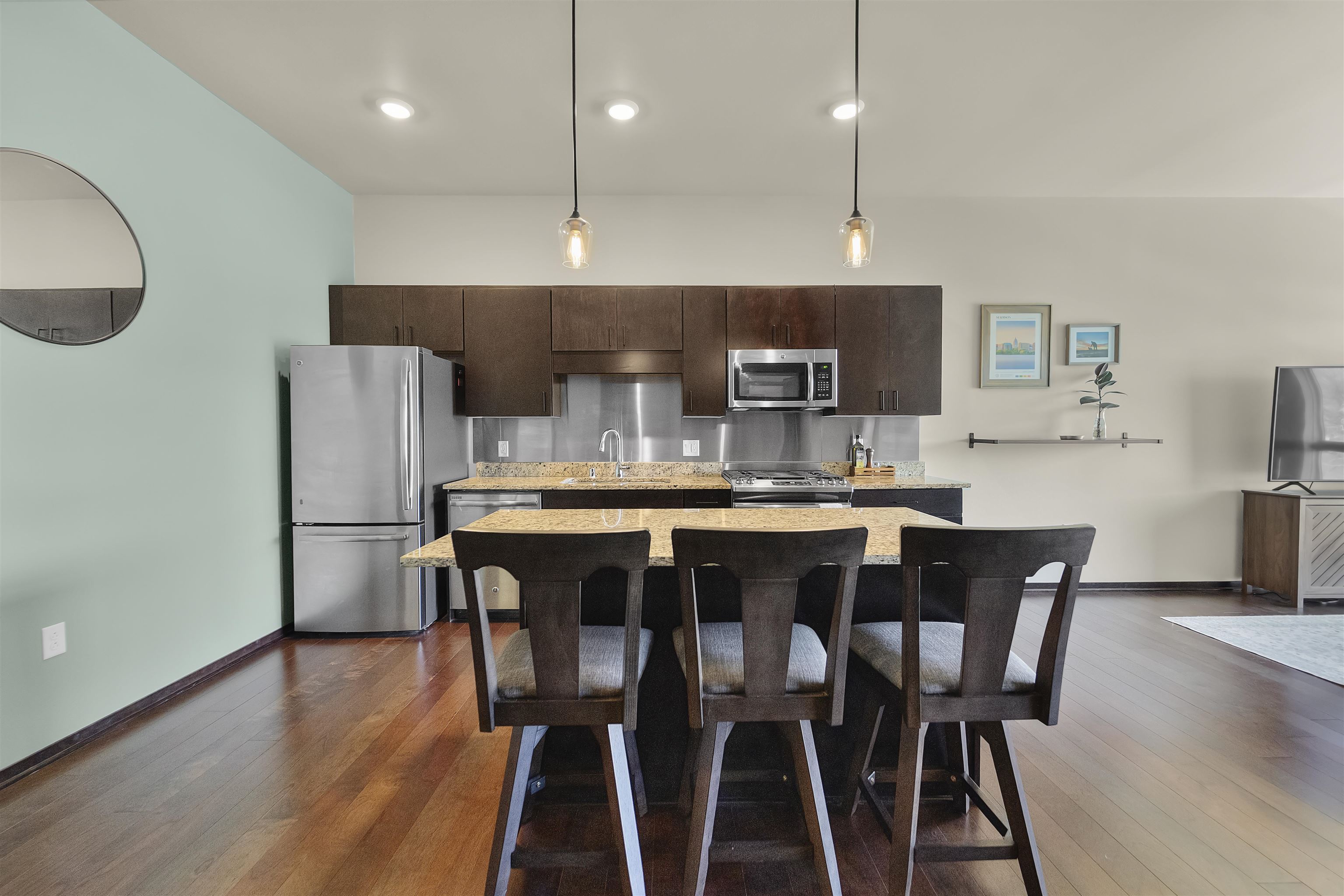 819 E Mifflin Street 310