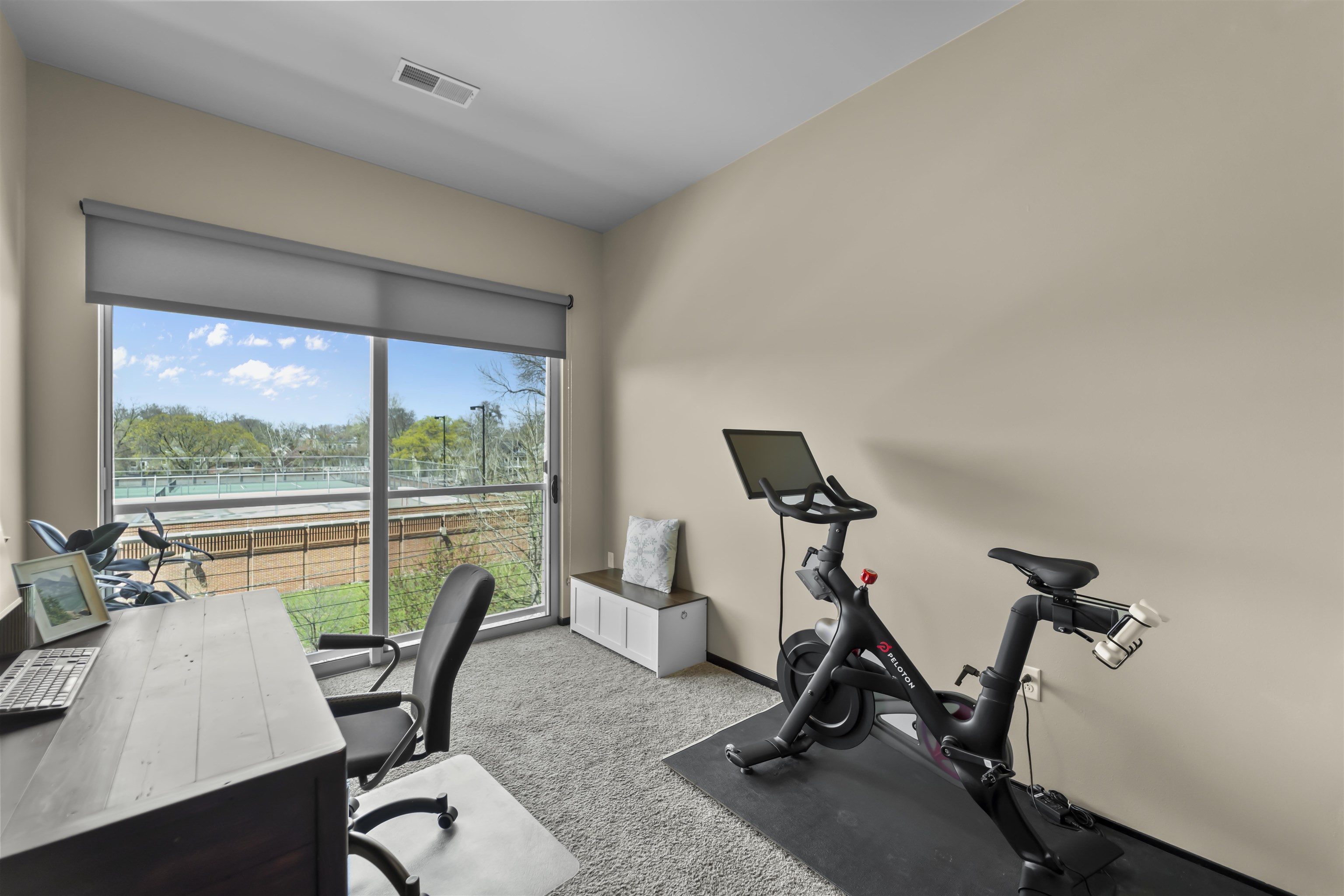 819 E Mifflin Street 310