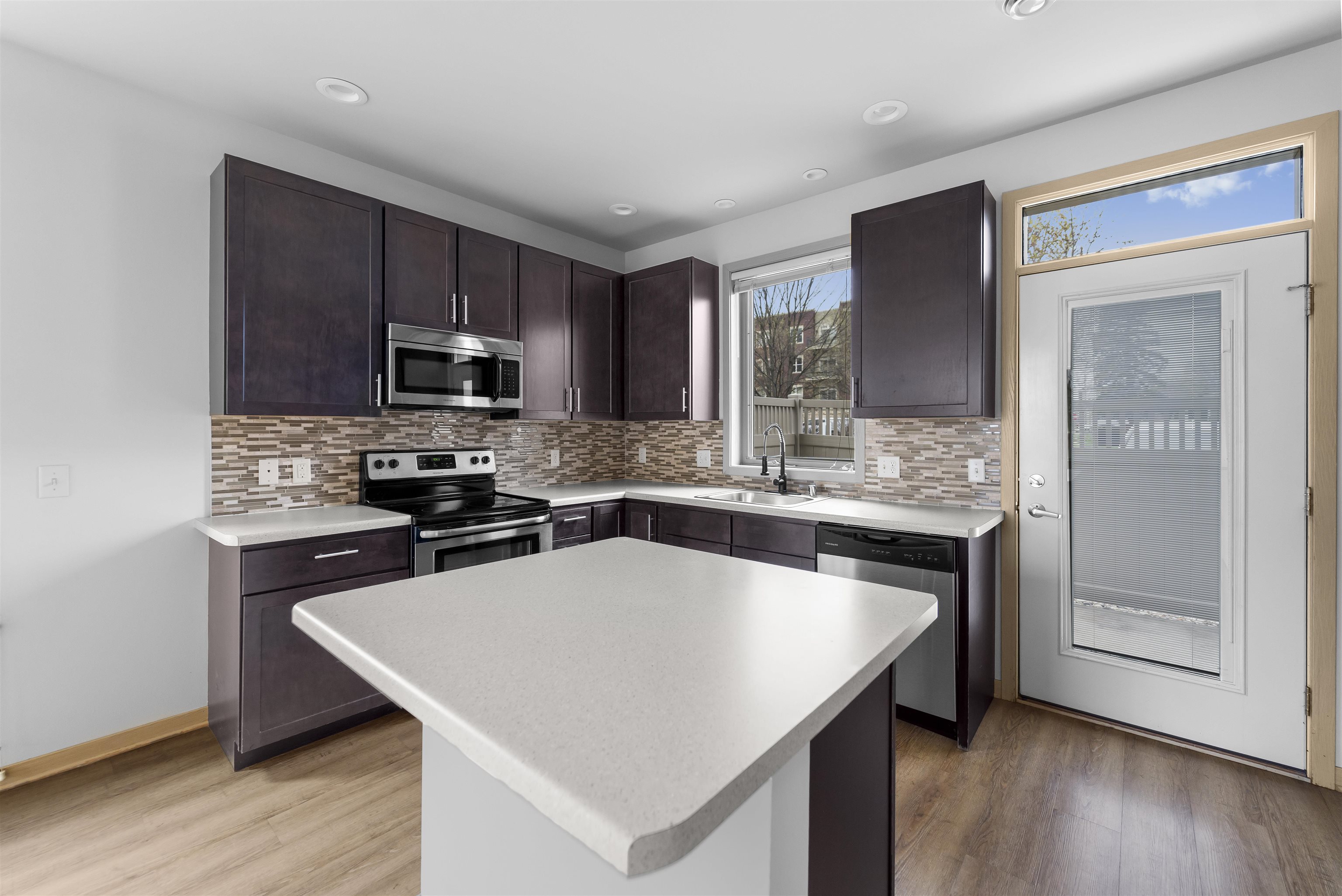 2811 No Oaks Ridge