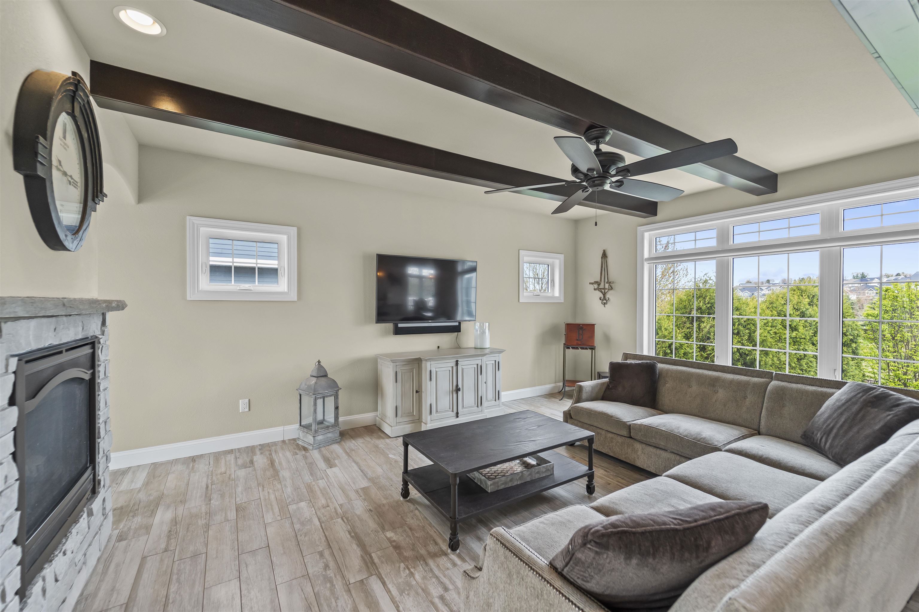 2505 Genevieve Way