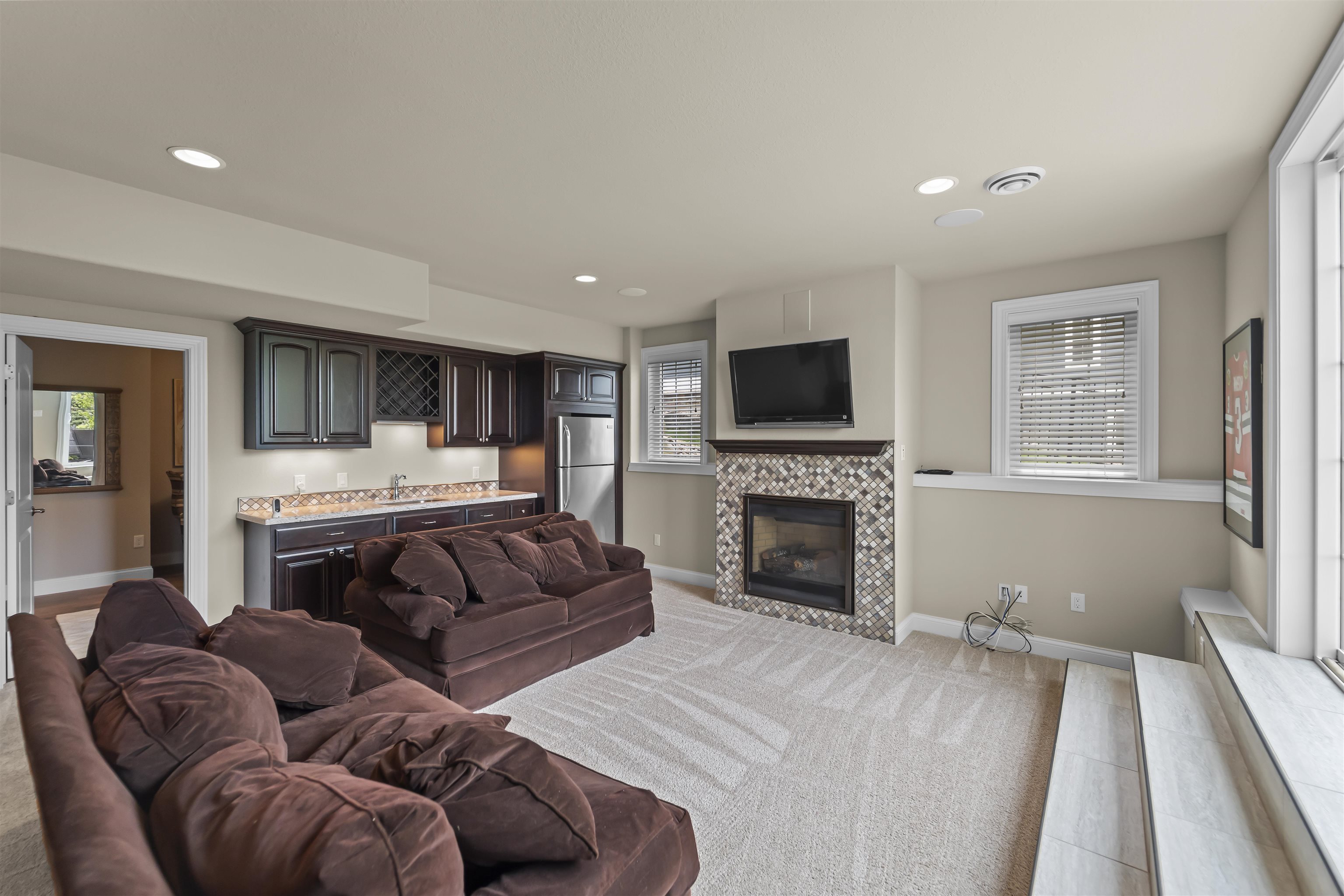2505 Genevieve Way
