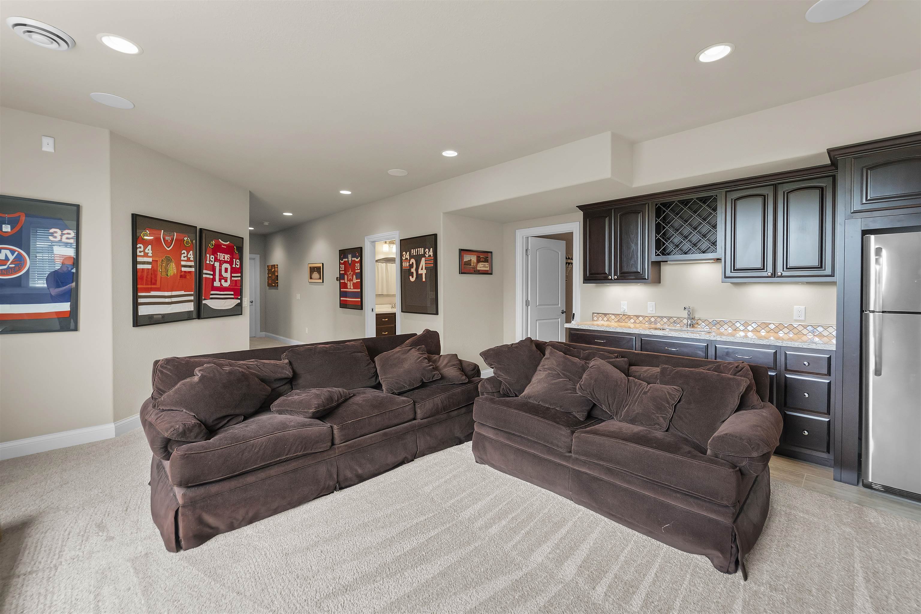 2505 Genevieve Way