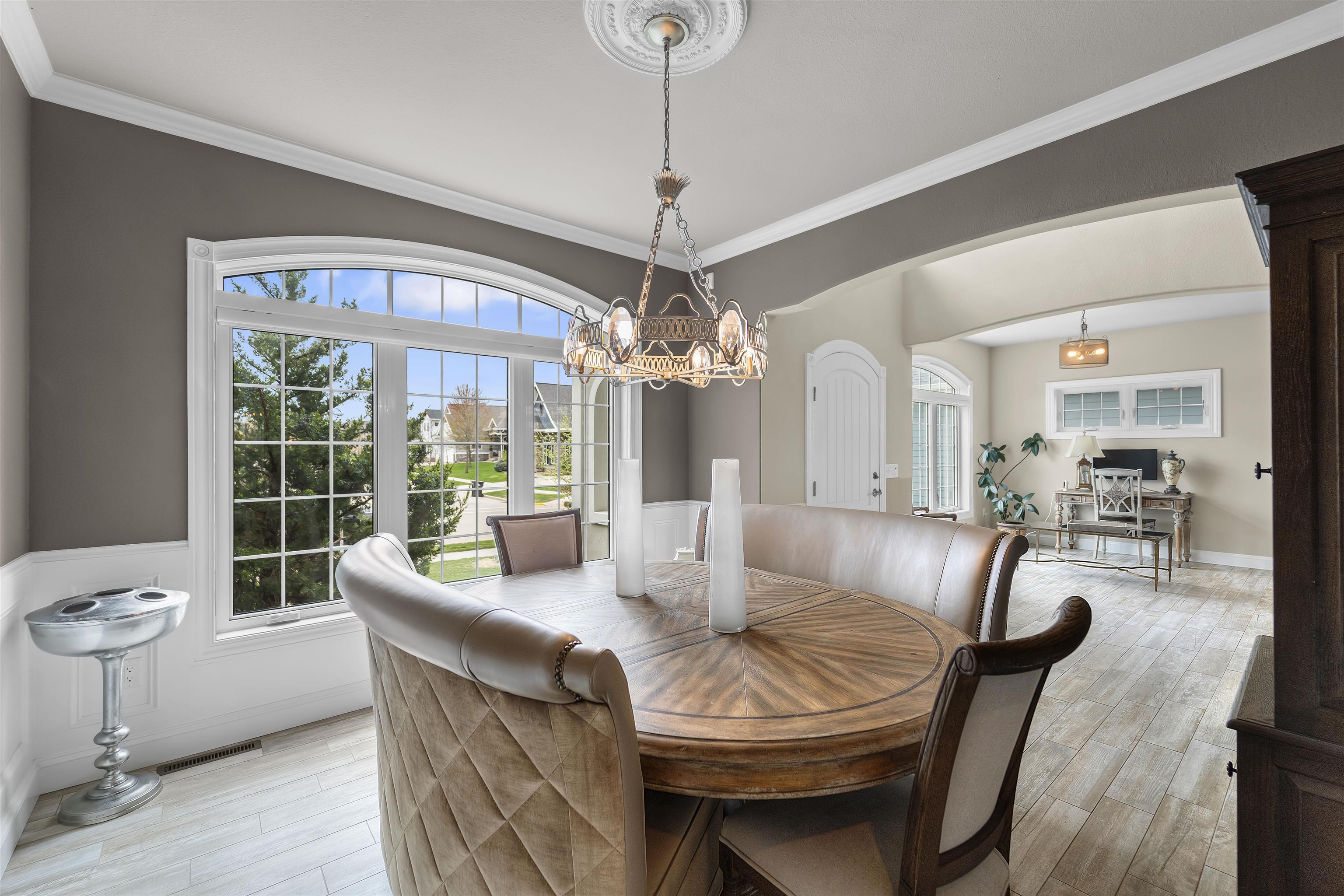 2505 Genevieve Way