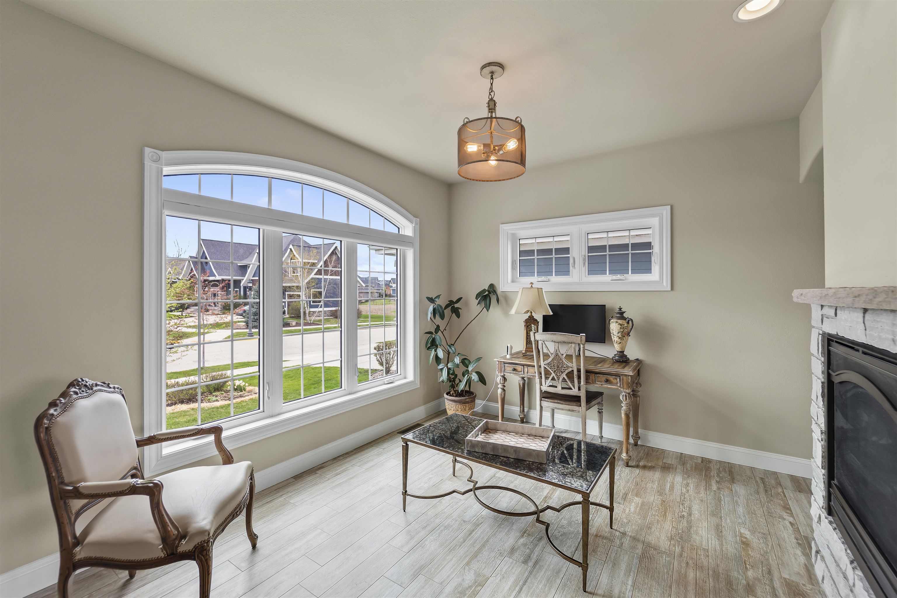 2505 Genevieve Way