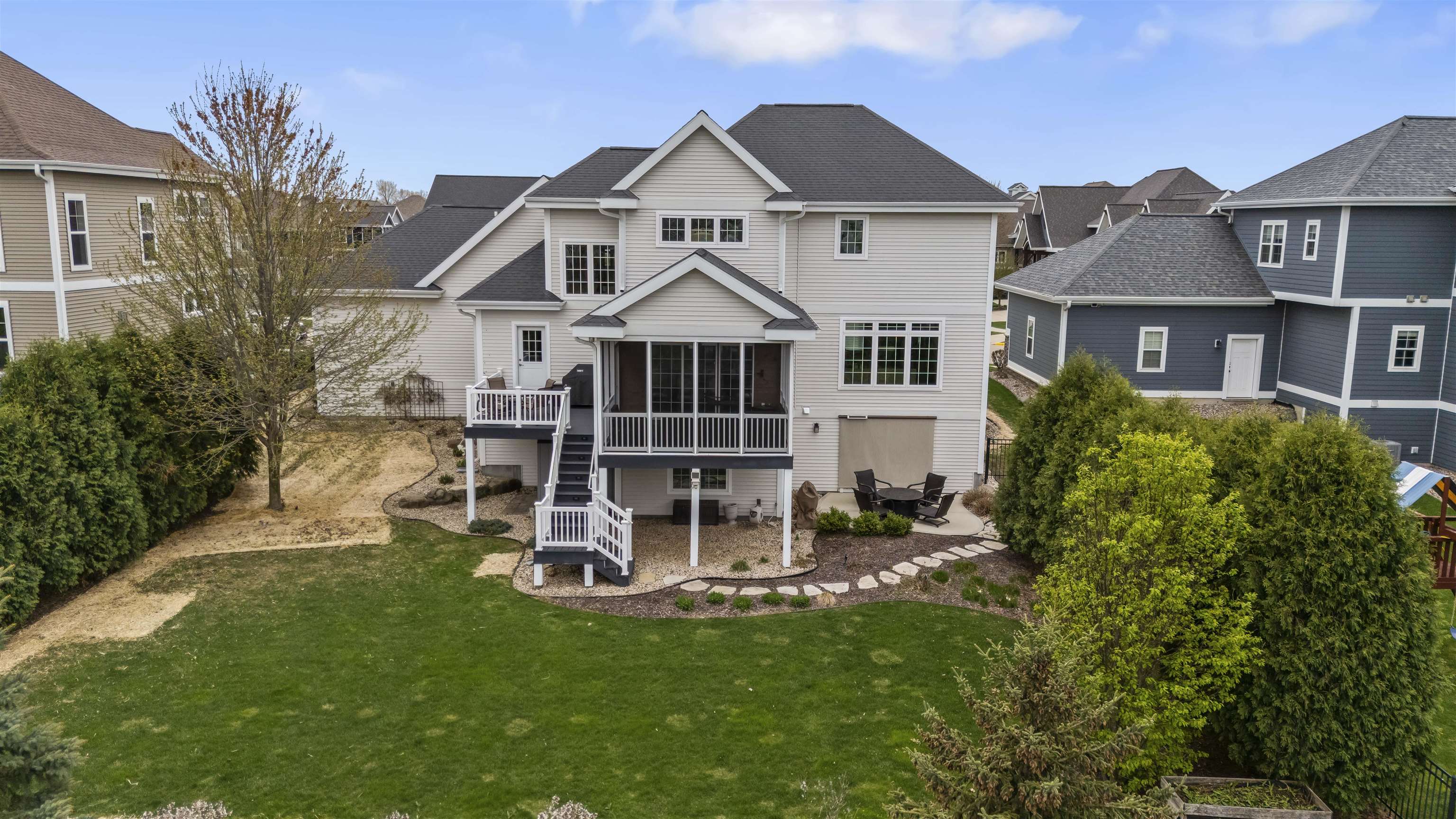 2505 Genevieve Way