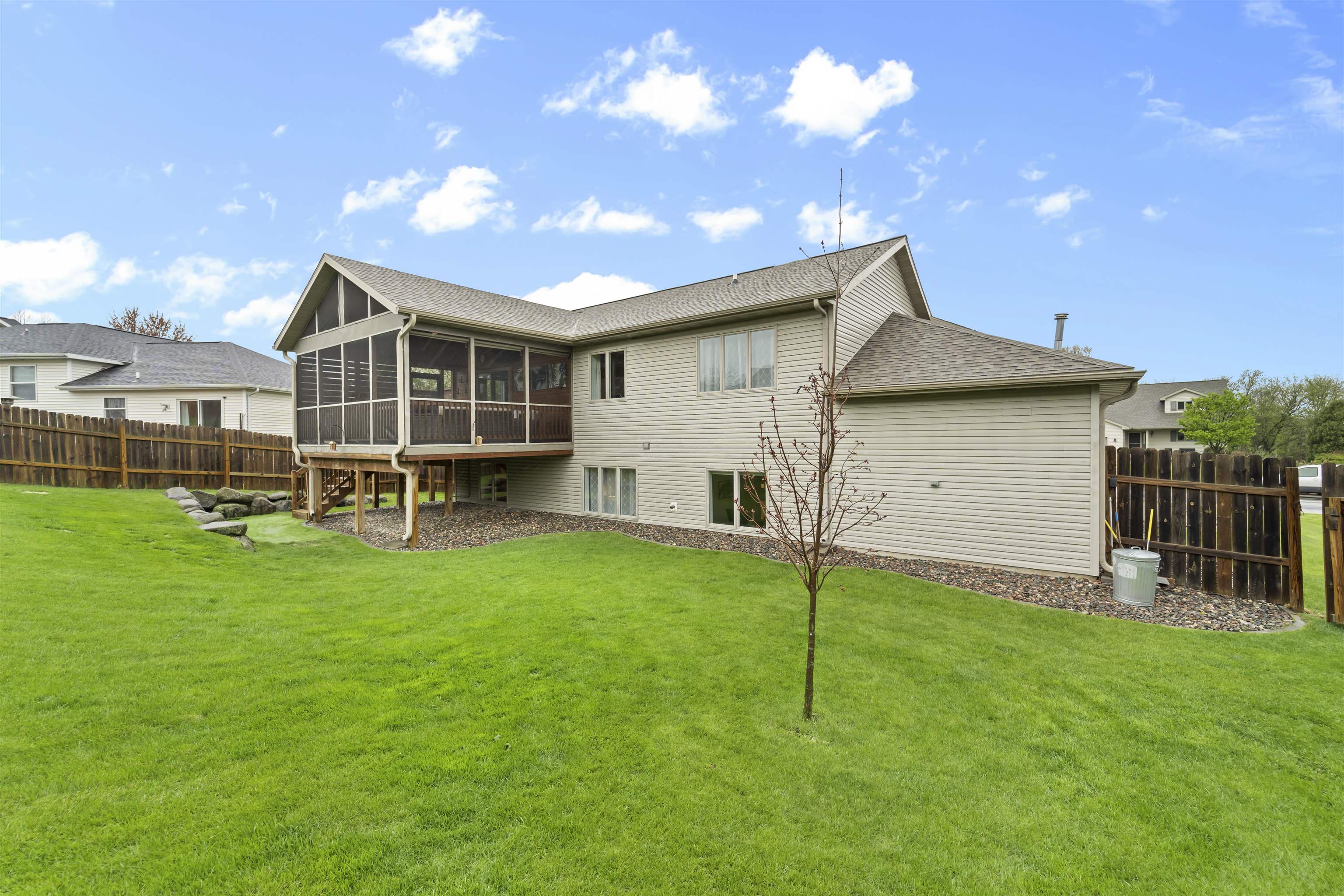 3257 Edmonton Drive