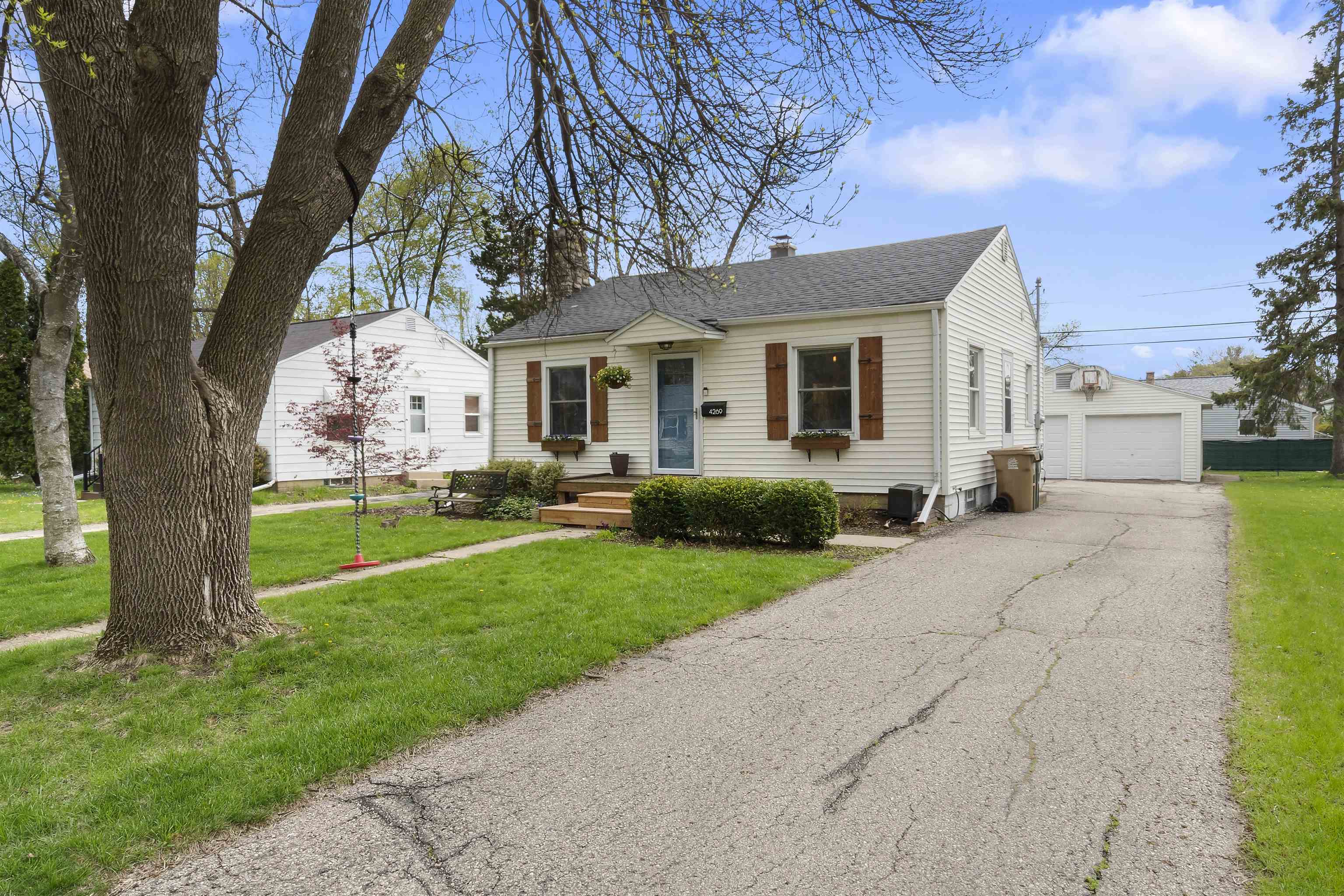 4269 Doncaster Drive