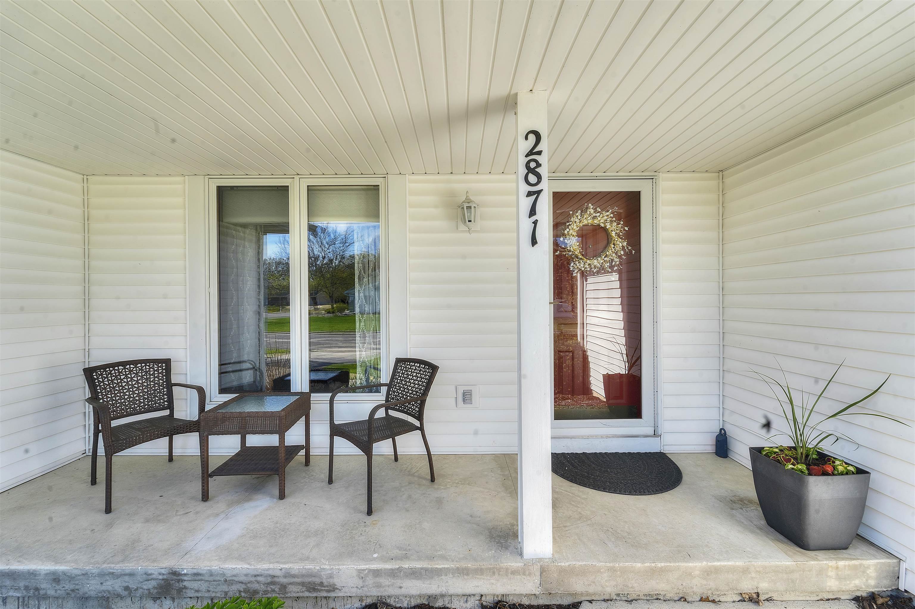 2871 Charleston Drive