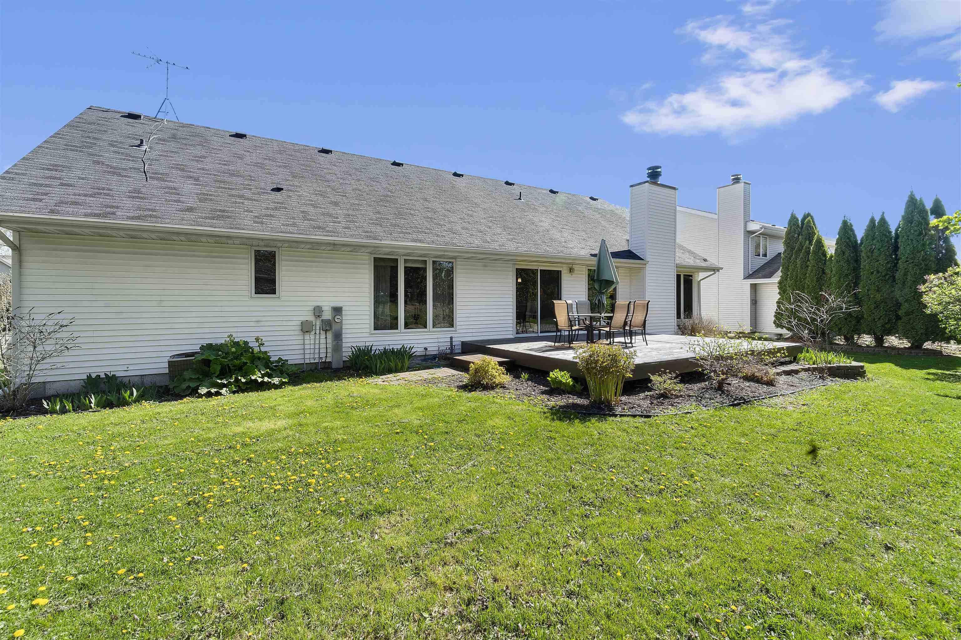 2871 Charleston Drive