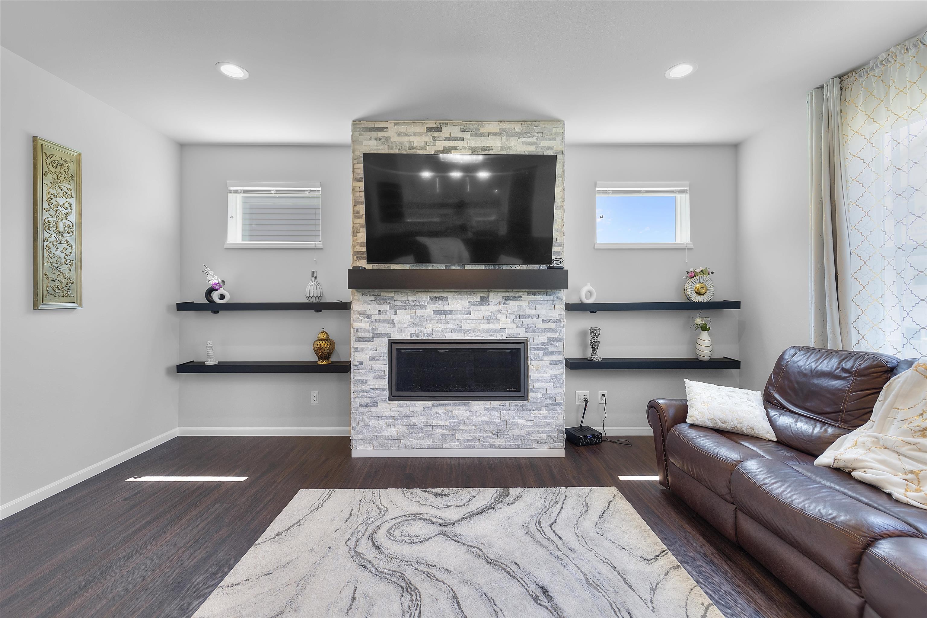 432 Tawny Elm Parkway