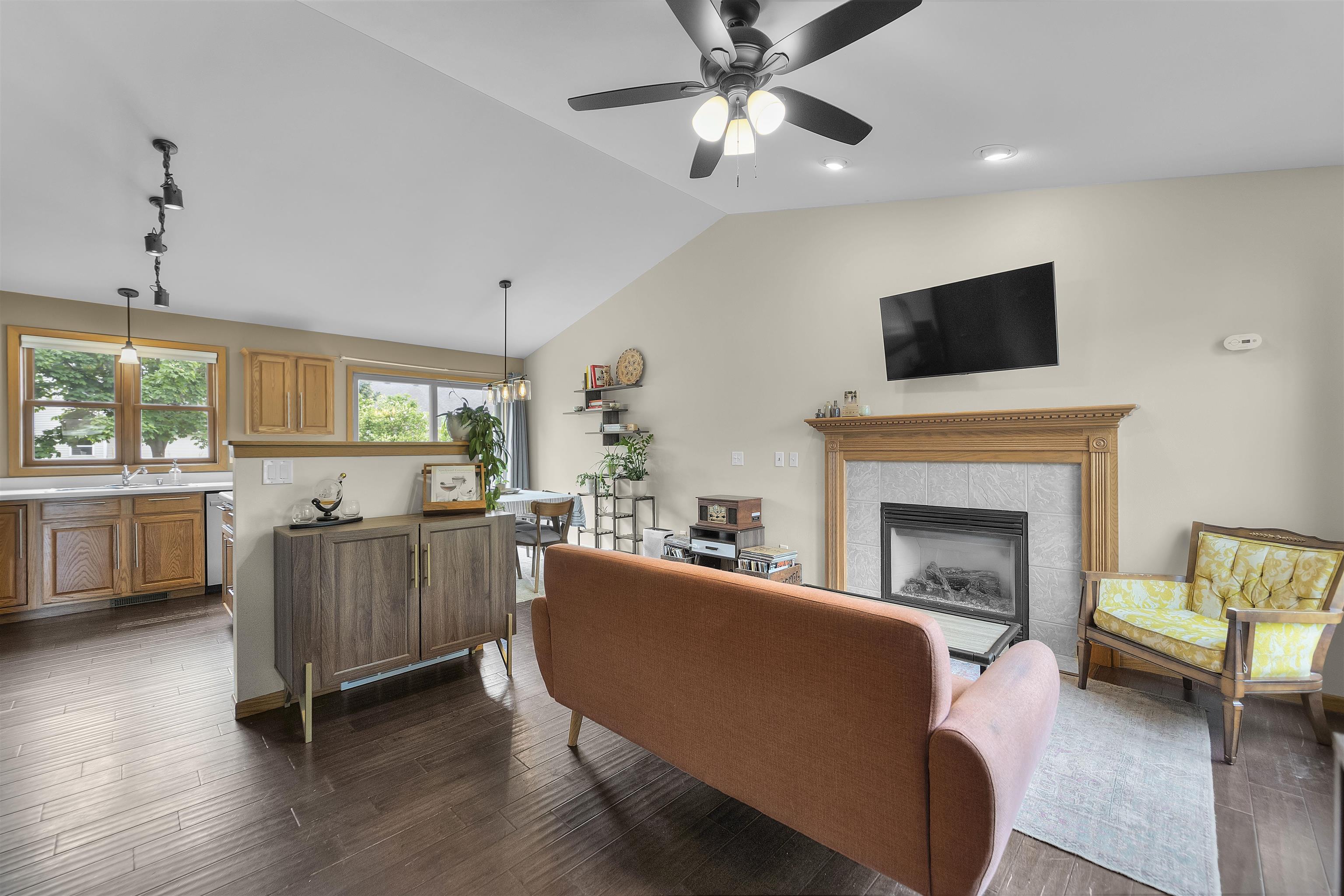 7217 Iris Bloom Drive